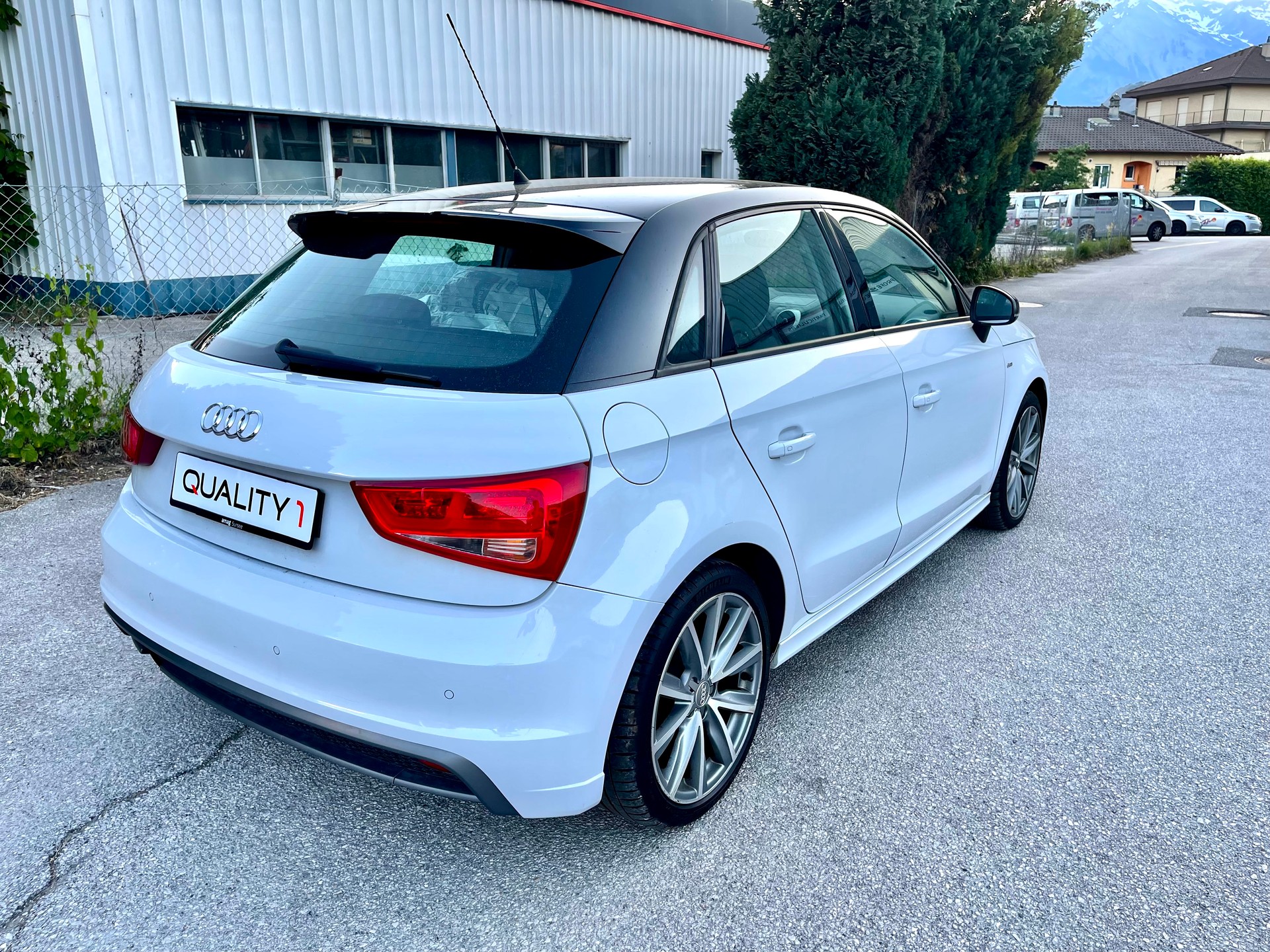 AUDI A1 Sportback 1.2 TFSI Ambition-image-15