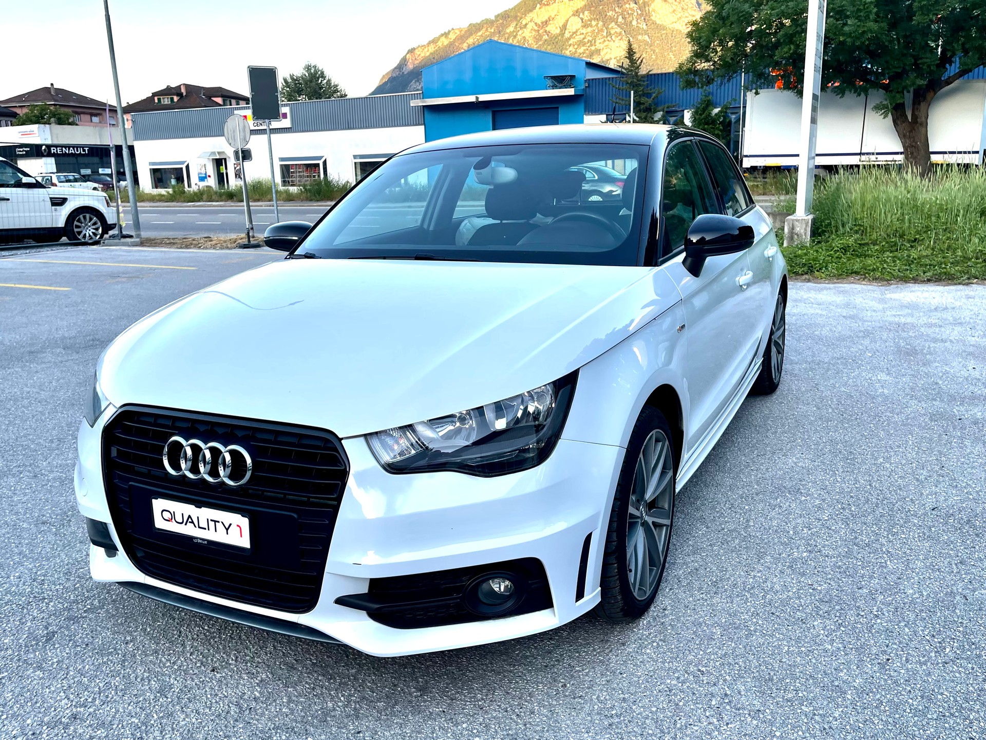 AUDI A1 Sportback 1.2 TFSI Ambition-image-17