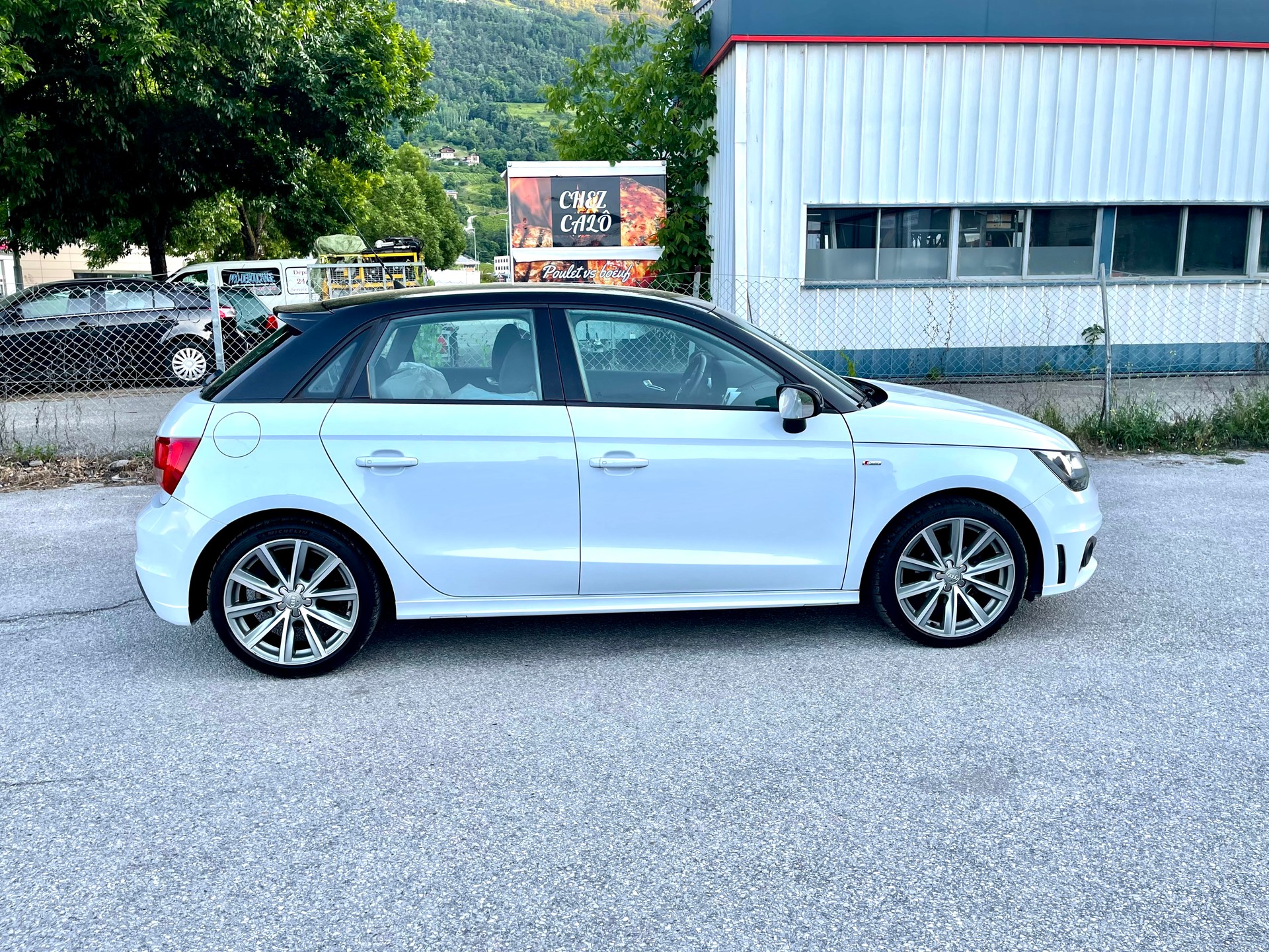 AUDI A1 Sportback 1.2 TFSI Ambition-image-23