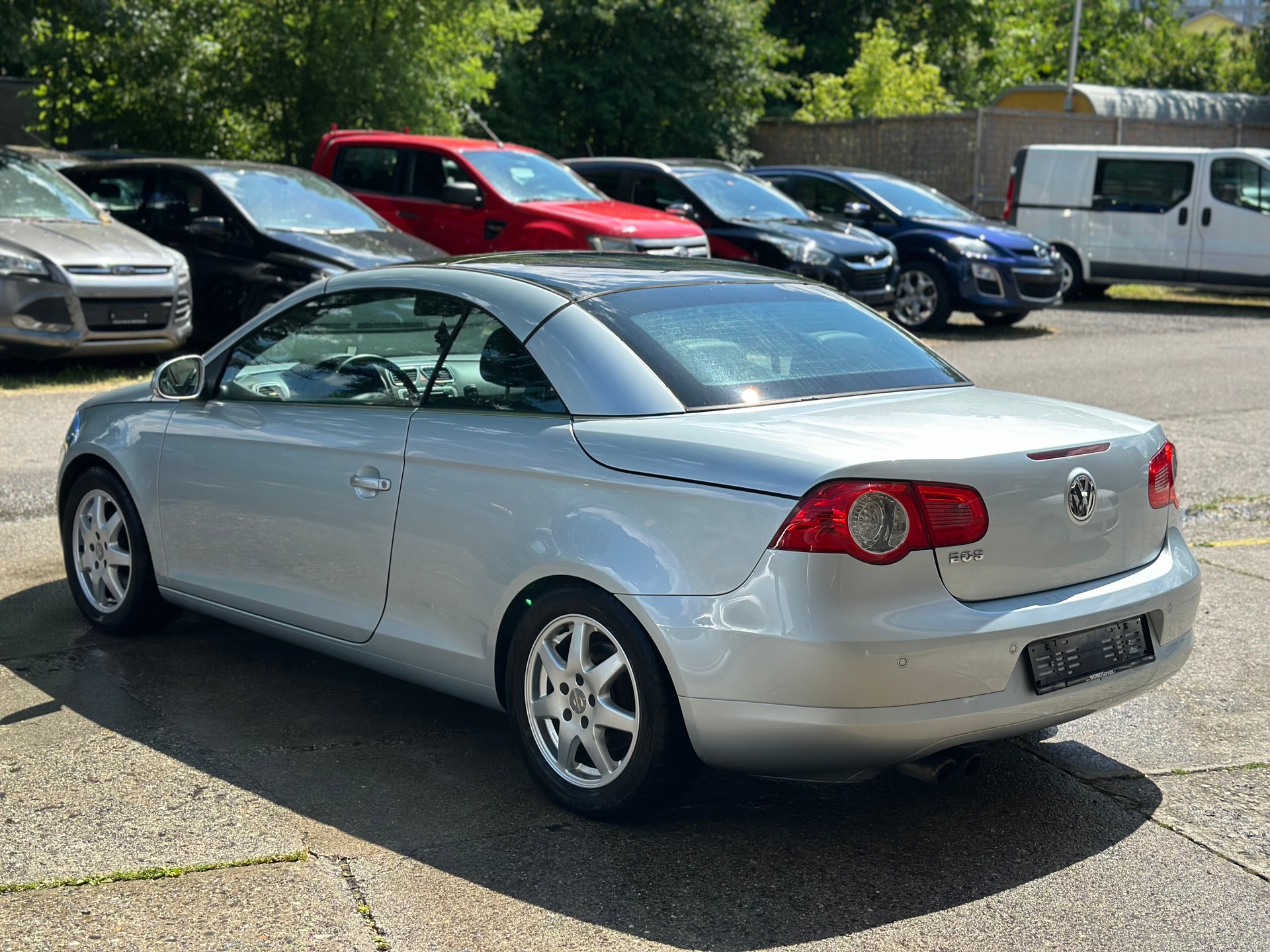 VW Eos 2.0 FSI Turbo-image-4