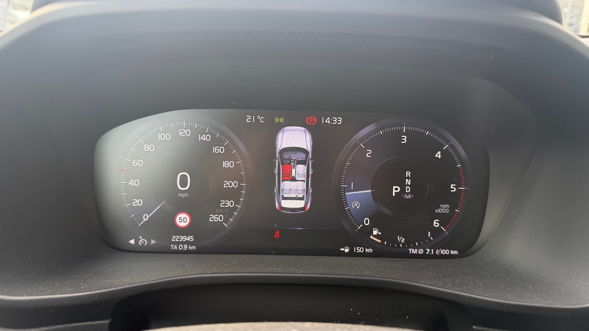 VOLVO XC40 D3 AWD Momentum Geartronic-image-10