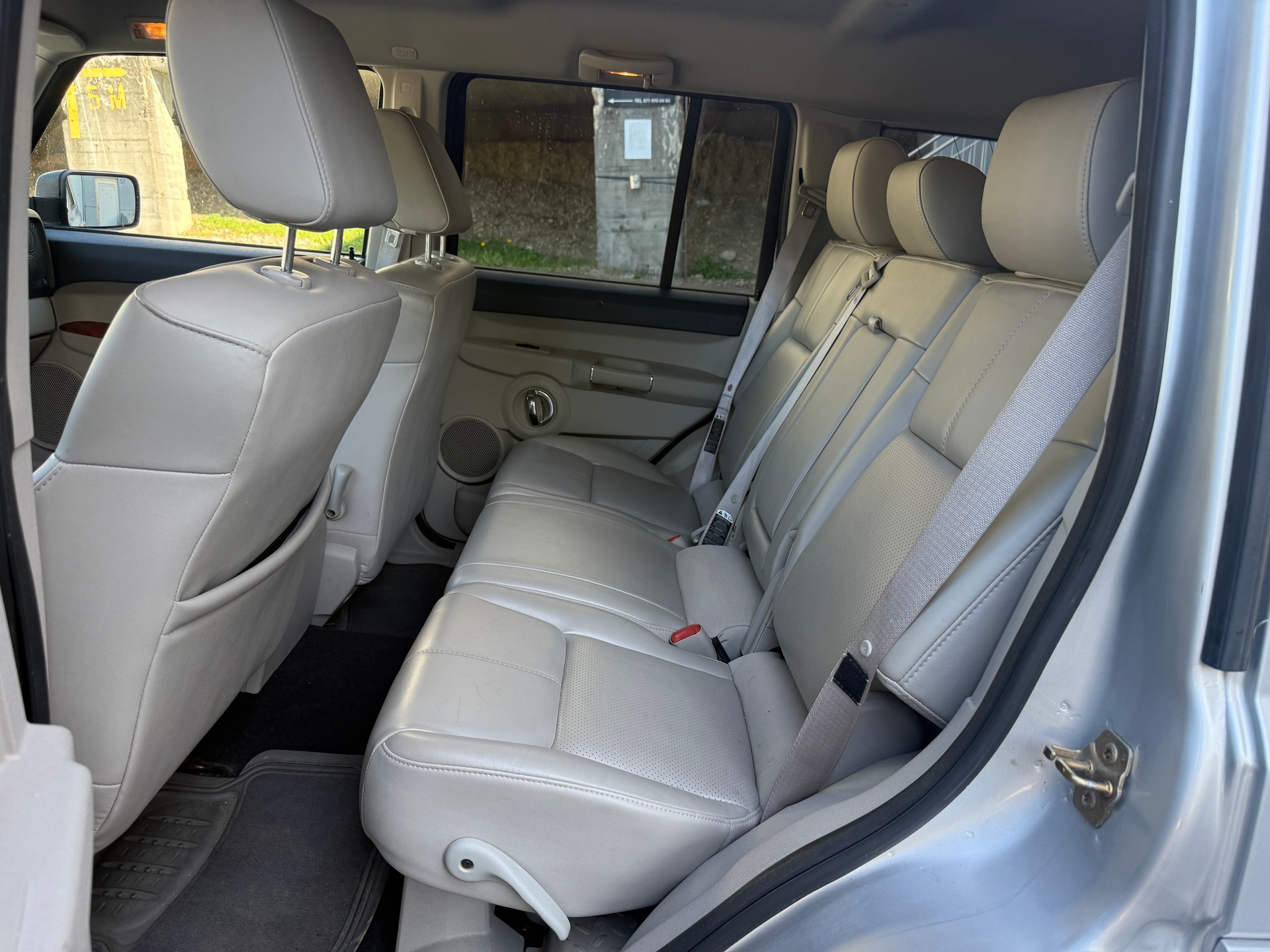 JEEP Commander 5.7 HEMI Limited Automatic-image-7