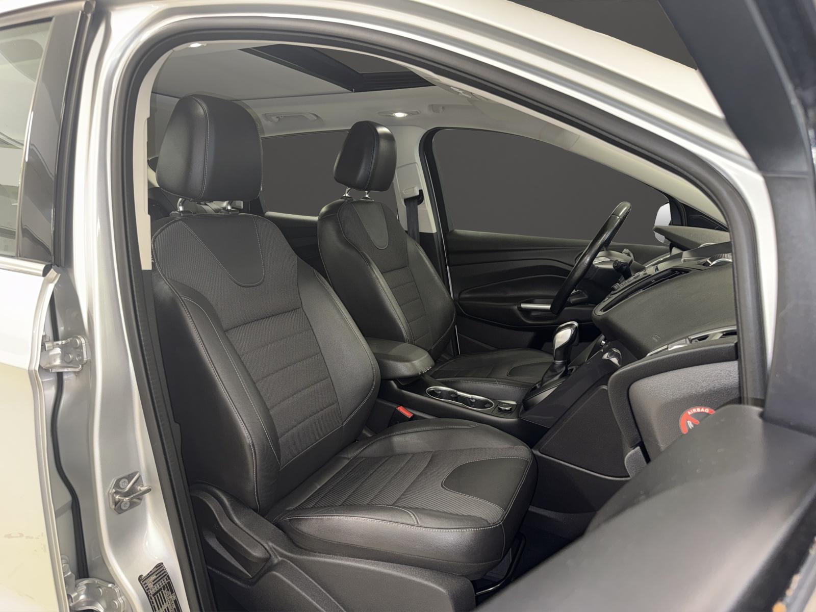 FORD Kuga 1.6 SCTi Titanium 4WD Automatic-image-7