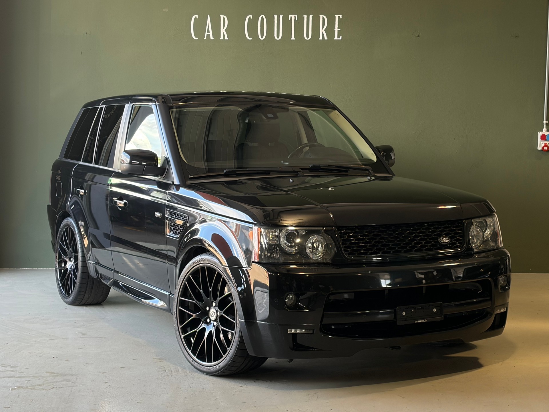 LAND ROVER Range Rover Sport 3.0 TDV6 HSE Automatic * Ab MFK *-showroom-element-2