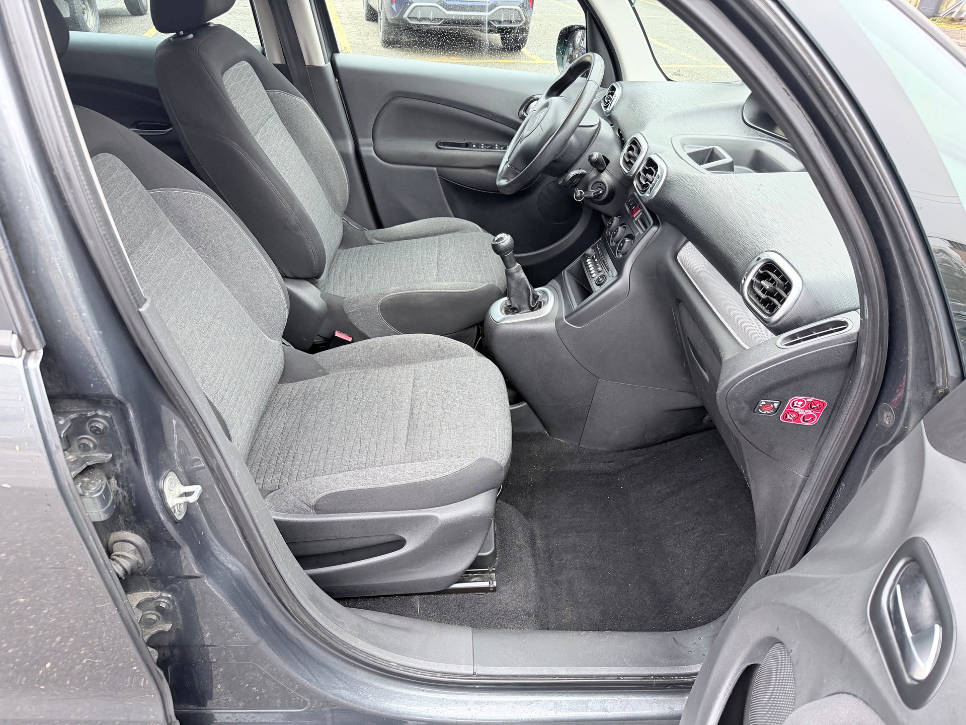 CITROEN C3 Picasso 1.2 Pure Tech Exclusive-image-5