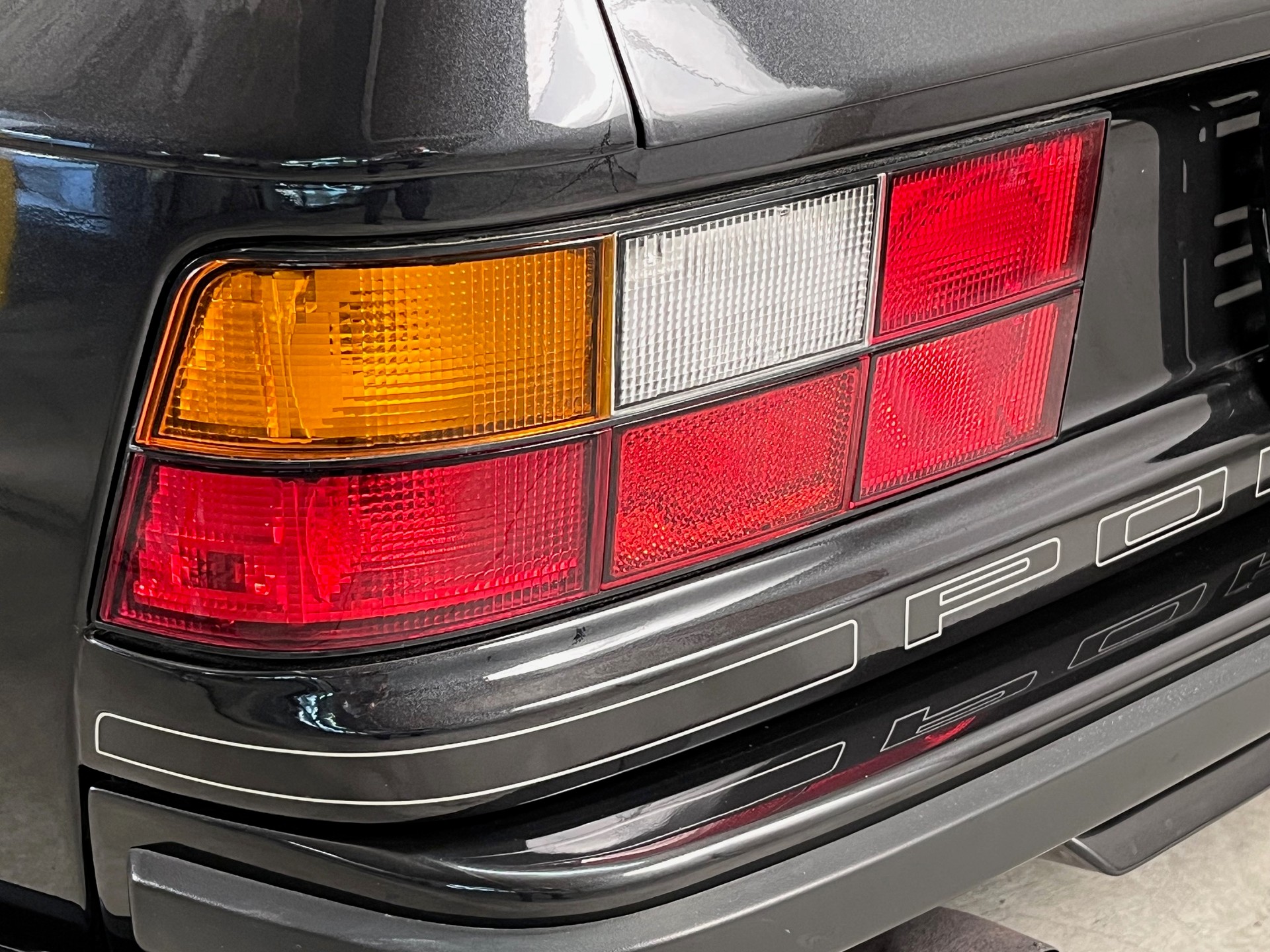 PORSCHE 944 S2 Cabrio, veteran, top Farbcombo, top Zustand-image-8