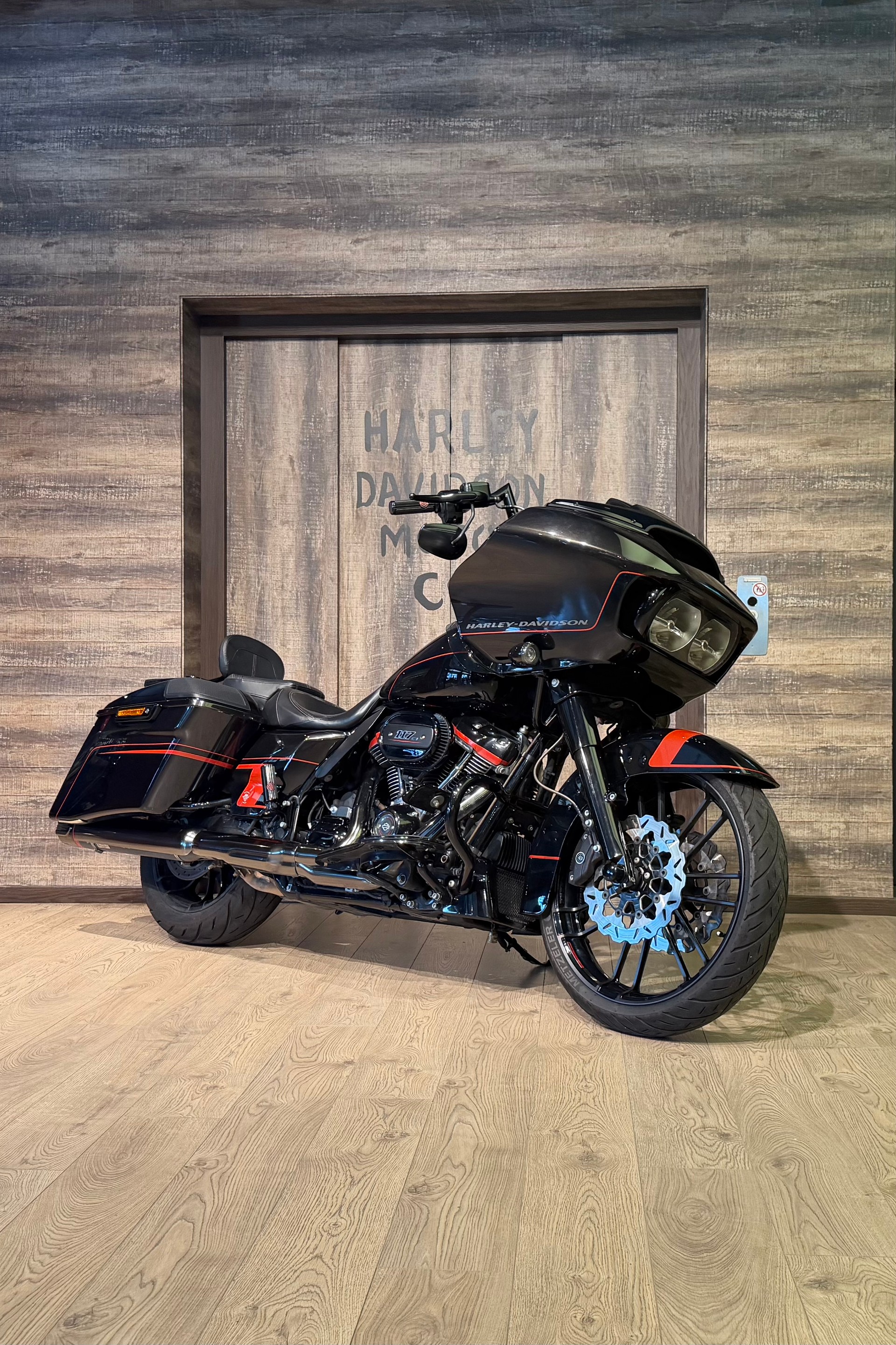 HARLEY-DAVIDSON FLTRXSE Road Glide Special 117 CVO-image-1