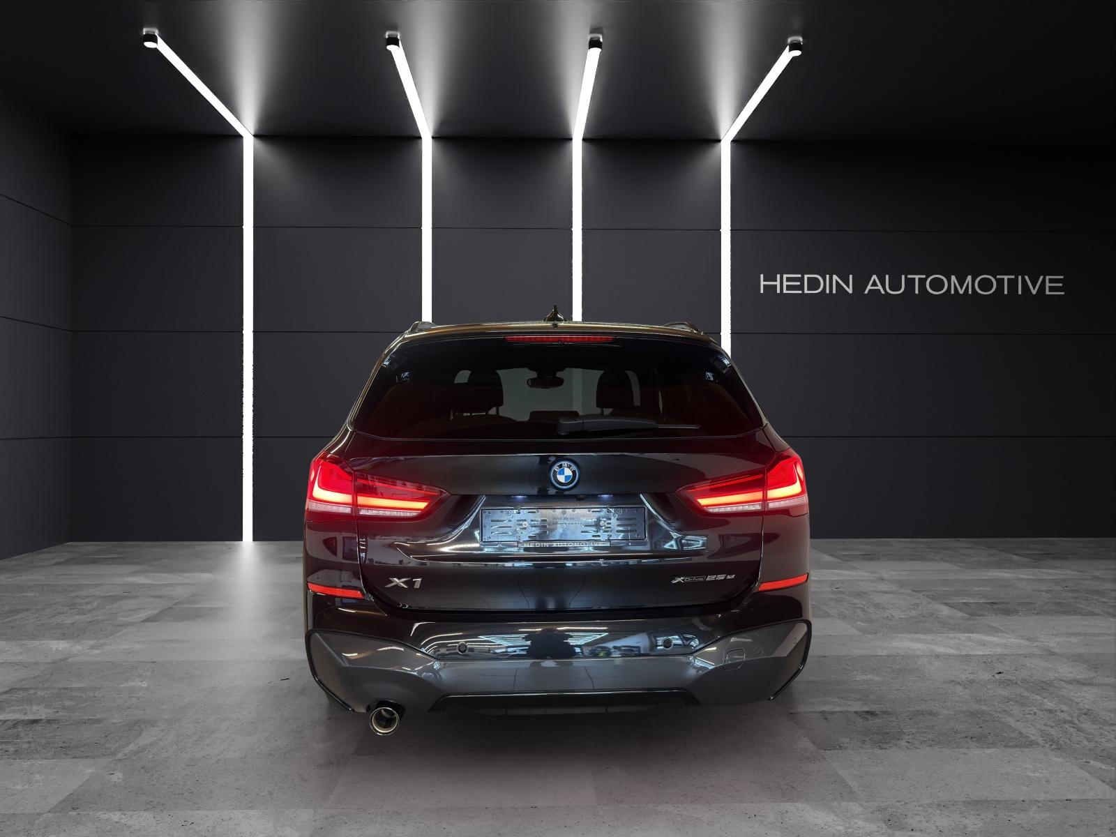 BMW X1 25e xDrive-showroom-element-3