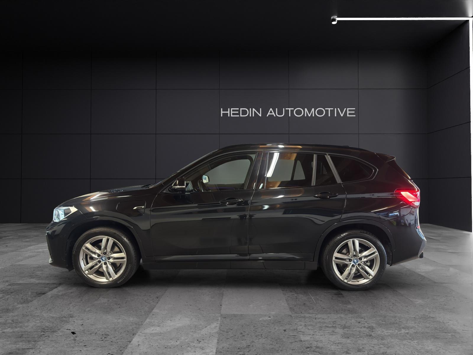 BMW X1 25e xDrive-showroom-element-1