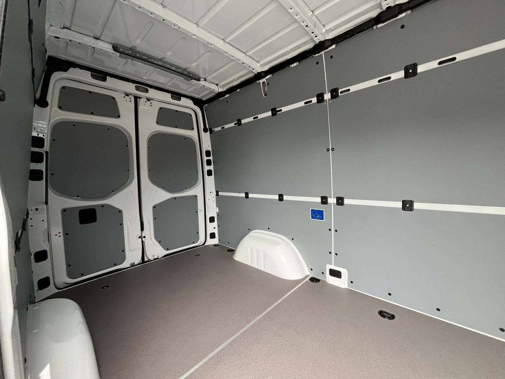 MERCEDES-BENZ Sprinter 317 Kaw. 3665 S 2.0 CDI 170 Pro-image-11