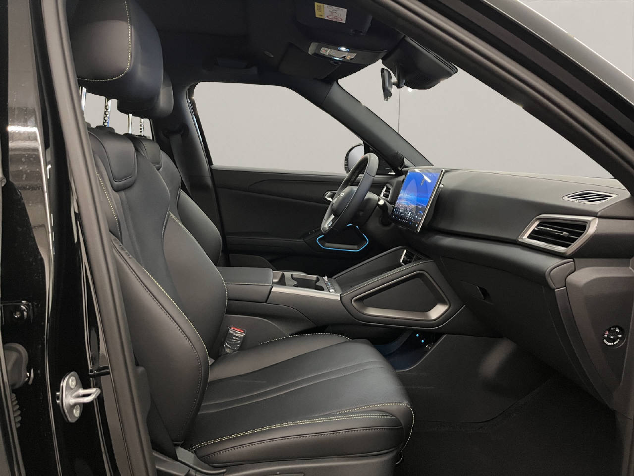 BYD Atto 2 DM-i Boost CH FAHRZEUG-image-14