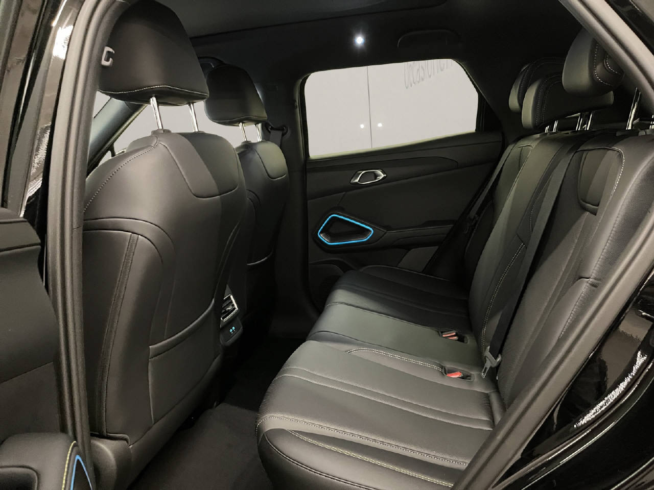 BYD Atto 2 DM-i Boost CH FAHRZEUG-image-13