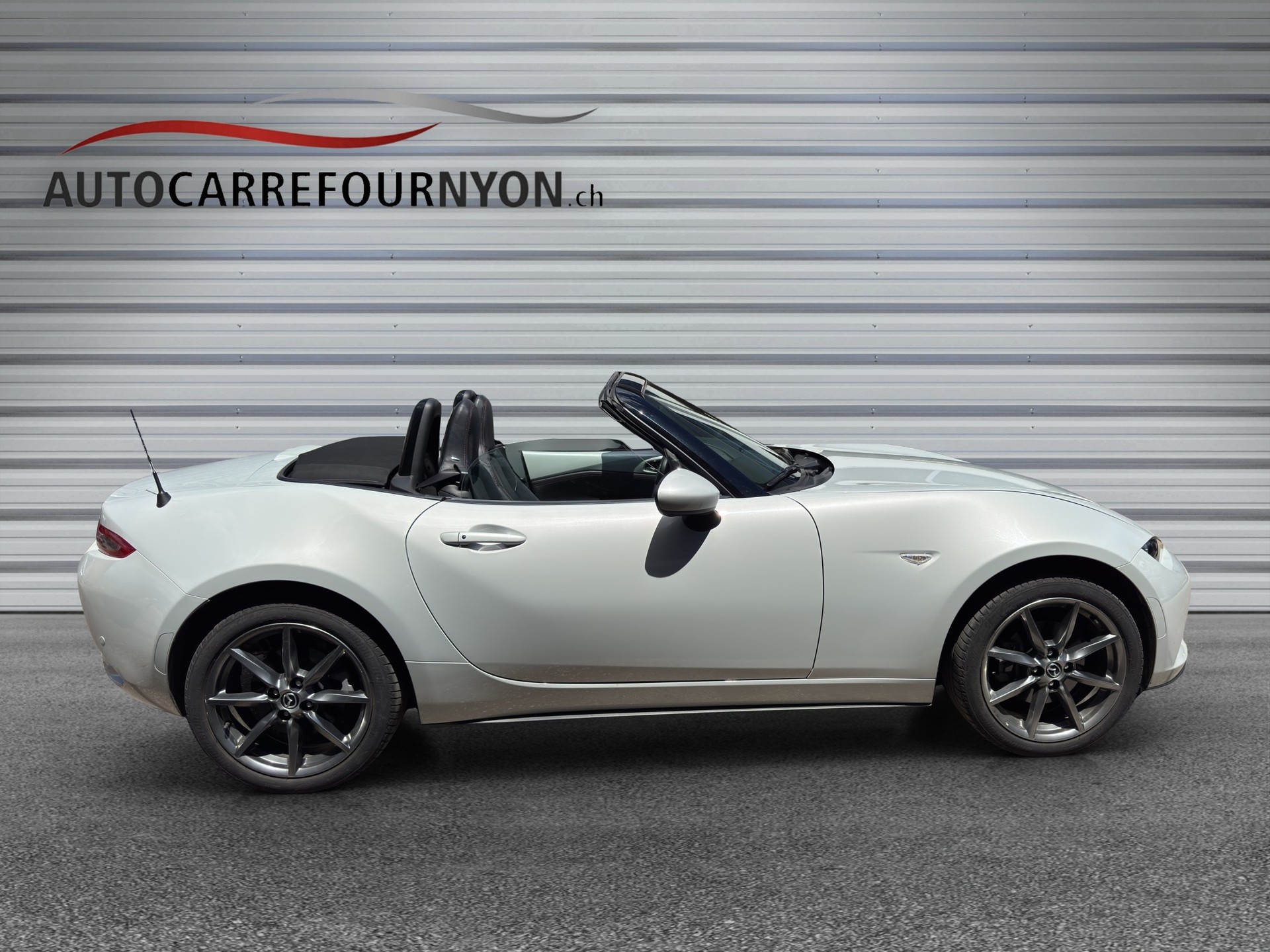 MAZDA MX-5 SKYACTIV-G 160 Revolution-image-6