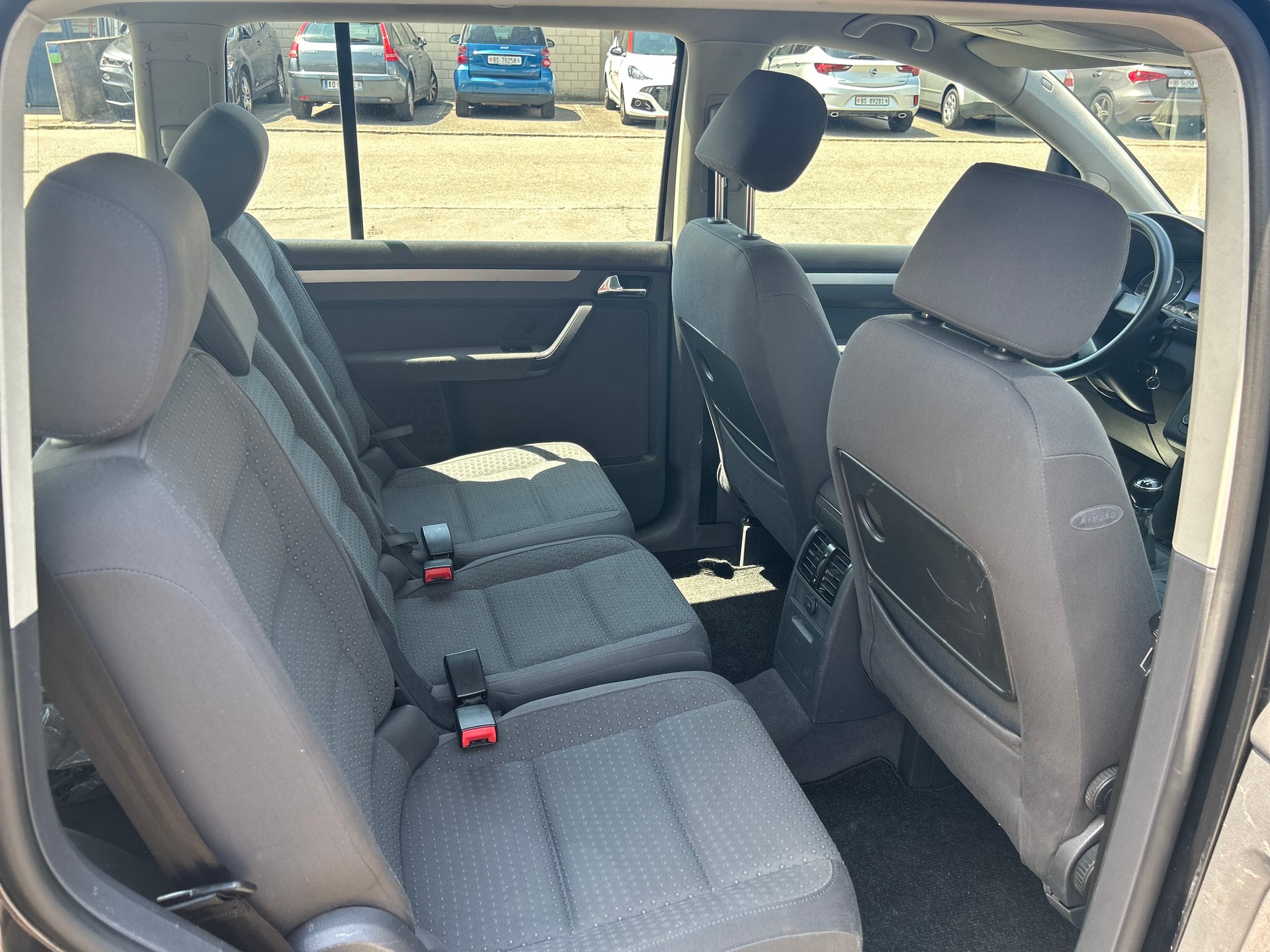 VW Touran 1.9 TDI-image-6