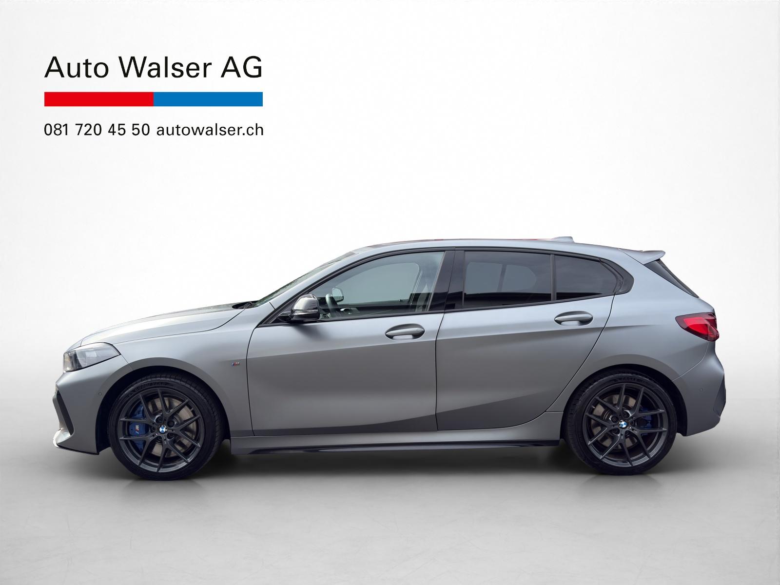 BMW M135i xDrive-showroom-element-1