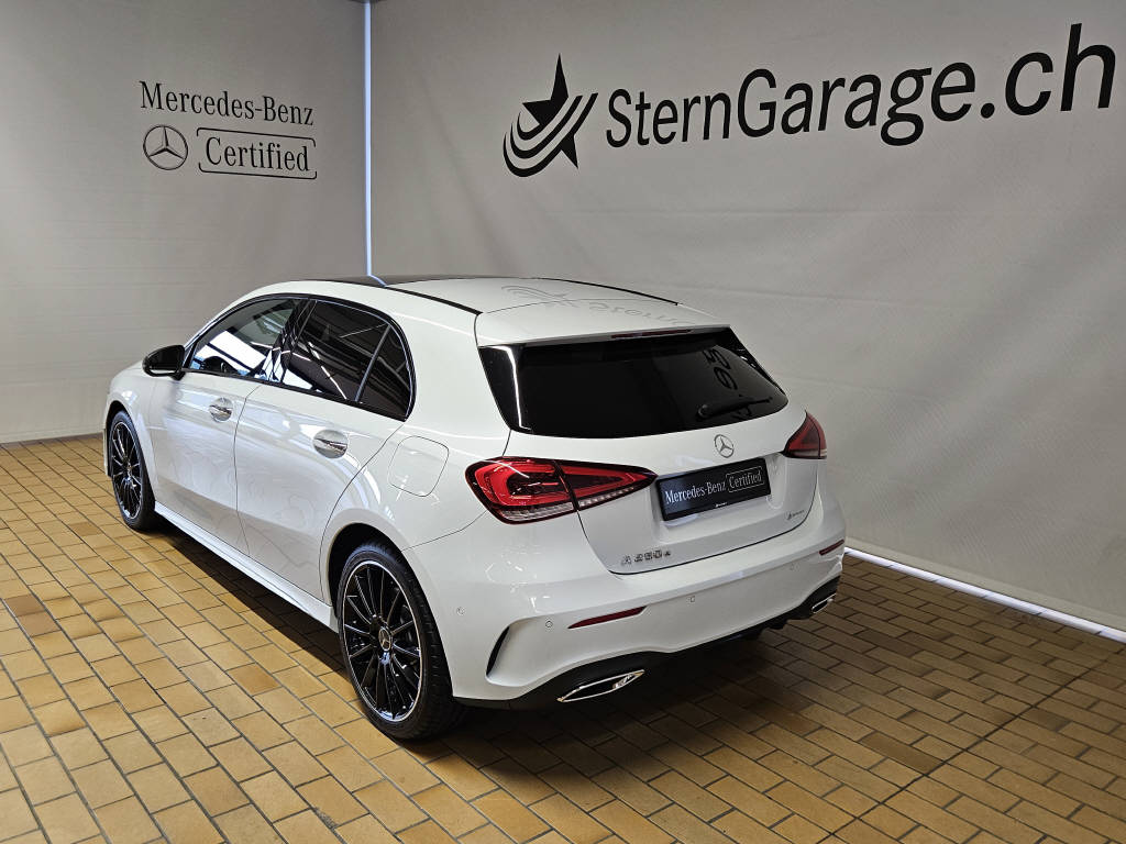MERCEDES-BENZ A 250 e AMG Line-showroom-element-2