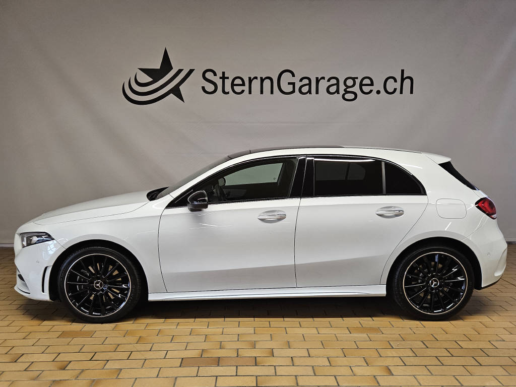 MERCEDES-BENZ A 250 e AMG Line-showroom-element-1