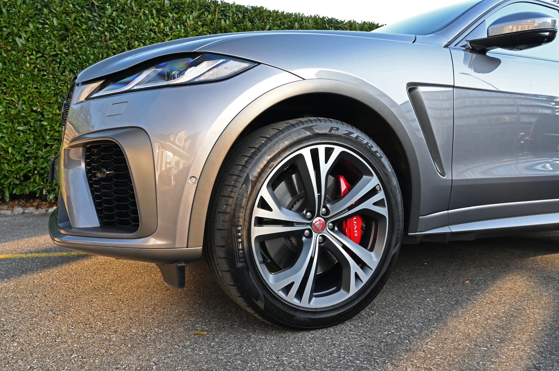 JAGUAR F-Pace 5.0 V8 SVR P550 AWD-showroom-element-3
