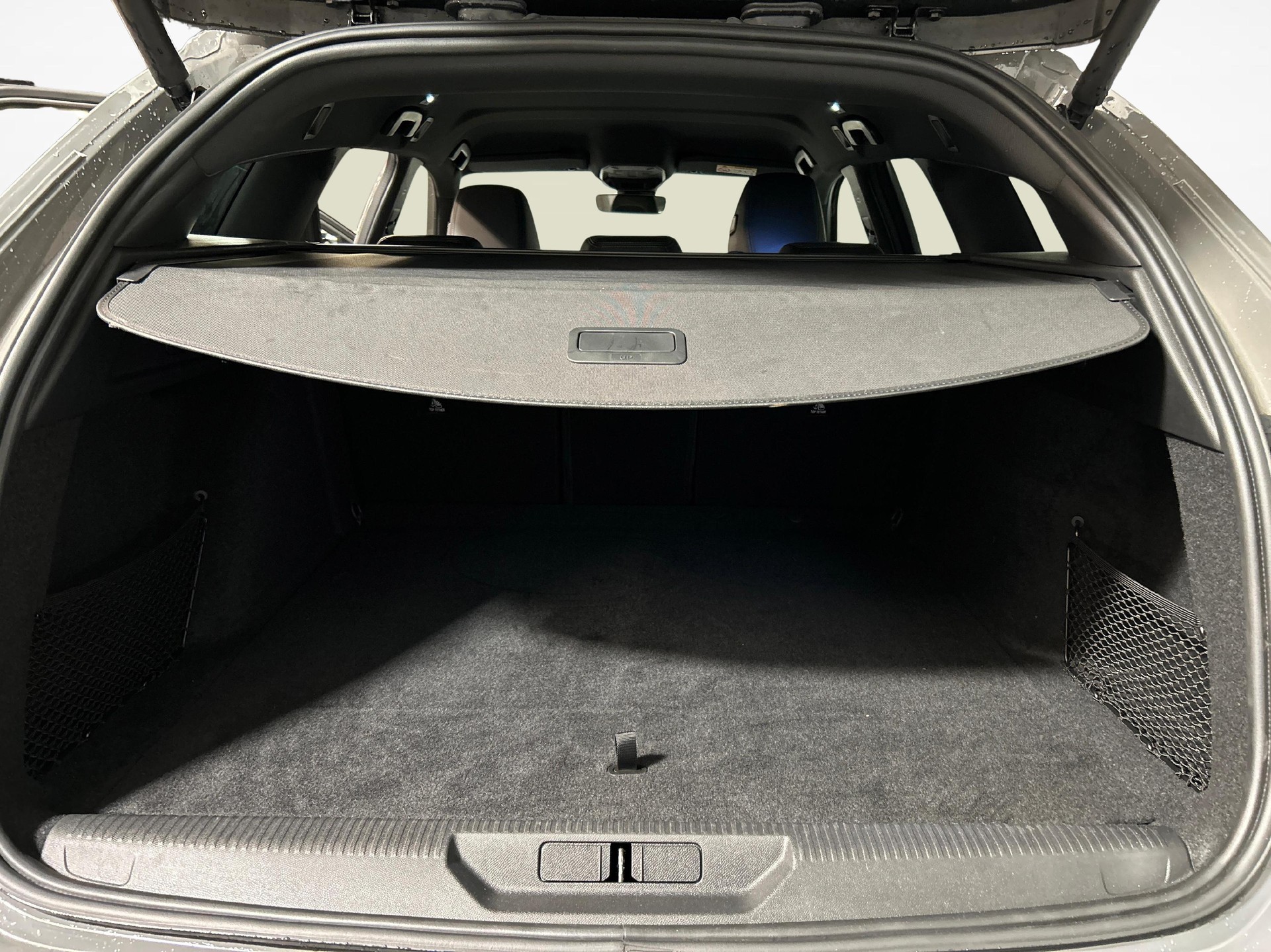 PEUGEOT 308 SW 1.6 PHEV 180 GT-image-11