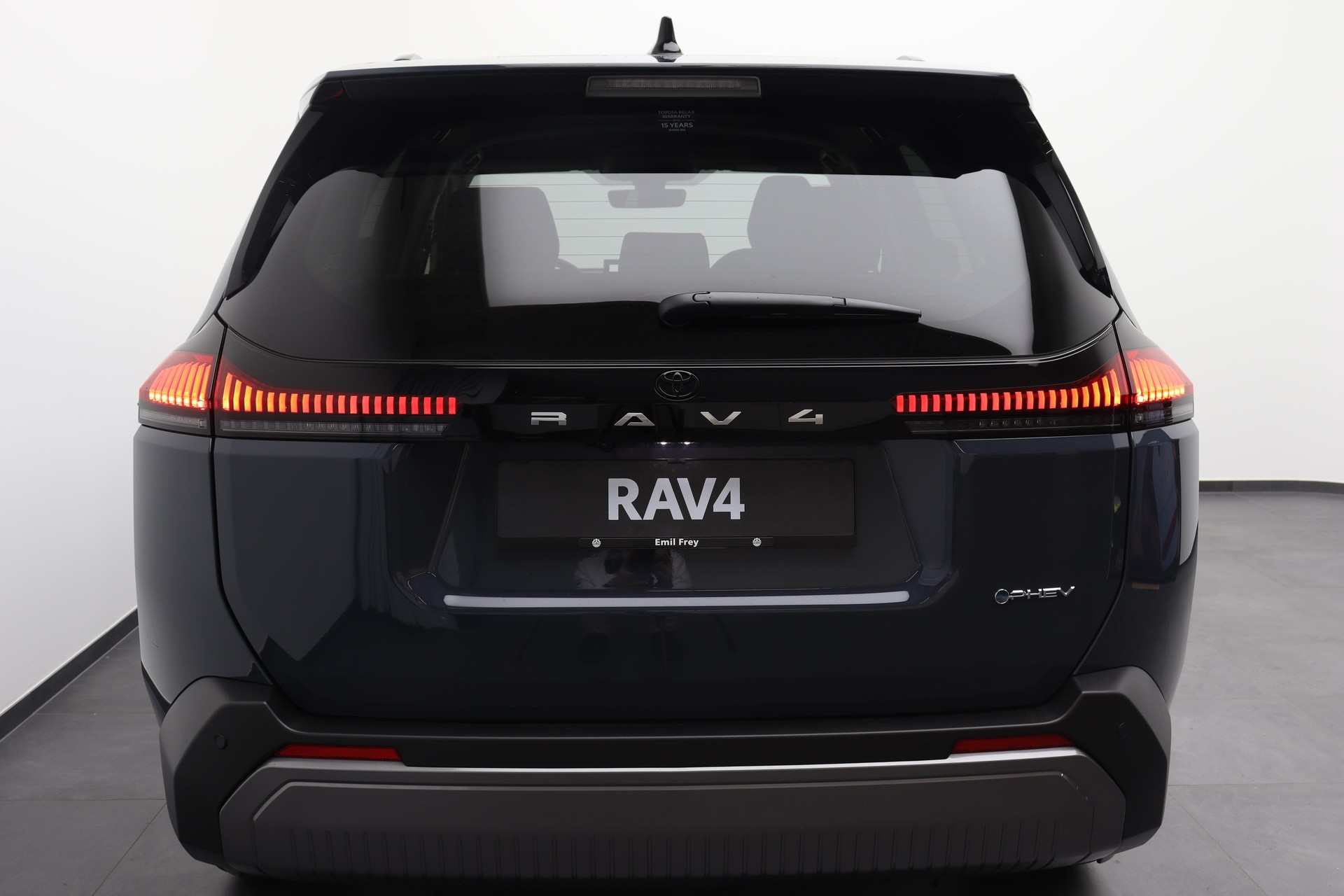 TOYOTA RAV4 2.5 Plug-In-Hybrid Trend-showroom-element-3