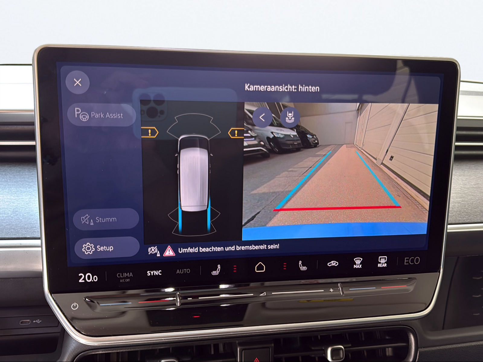 VW ID.Buzz LWB Pro 4 Motion-image-12