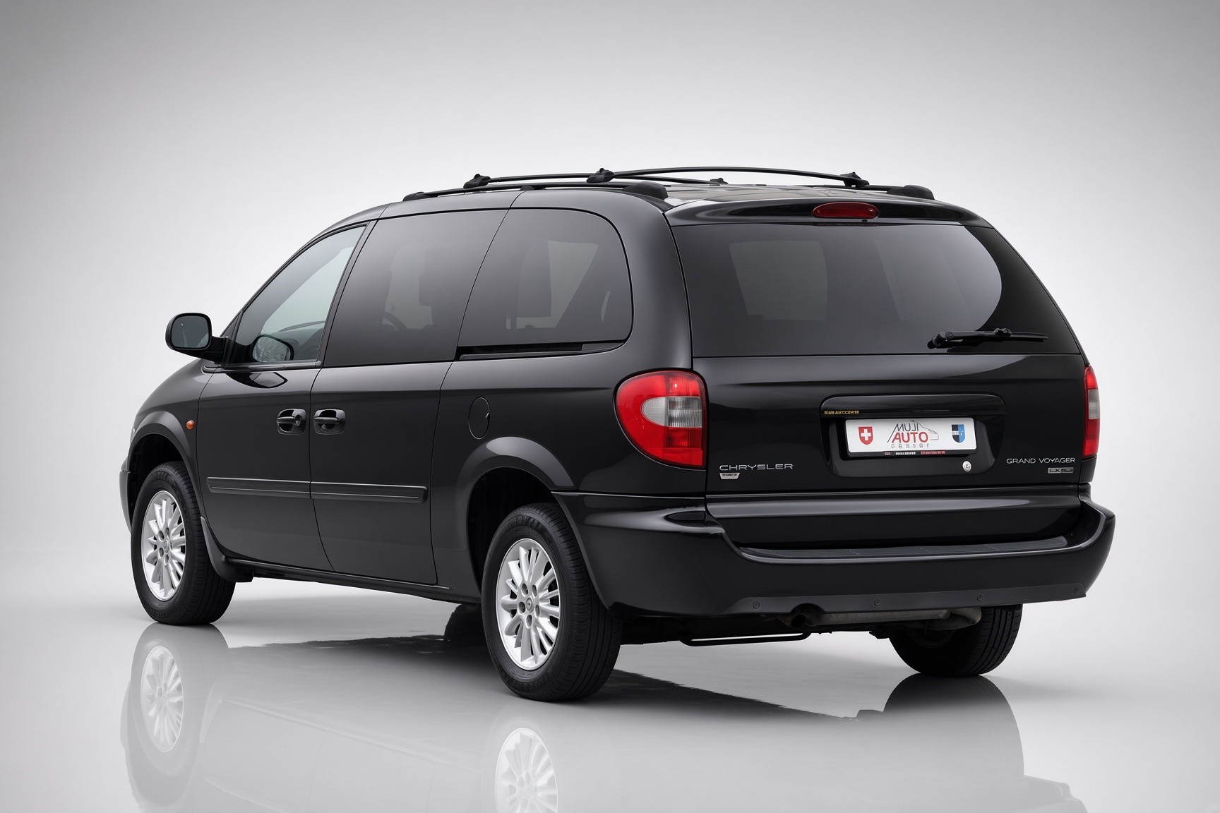 CHRYSLER Grand Voy. 2.8 CRD LX Automatic-showroom-element-2