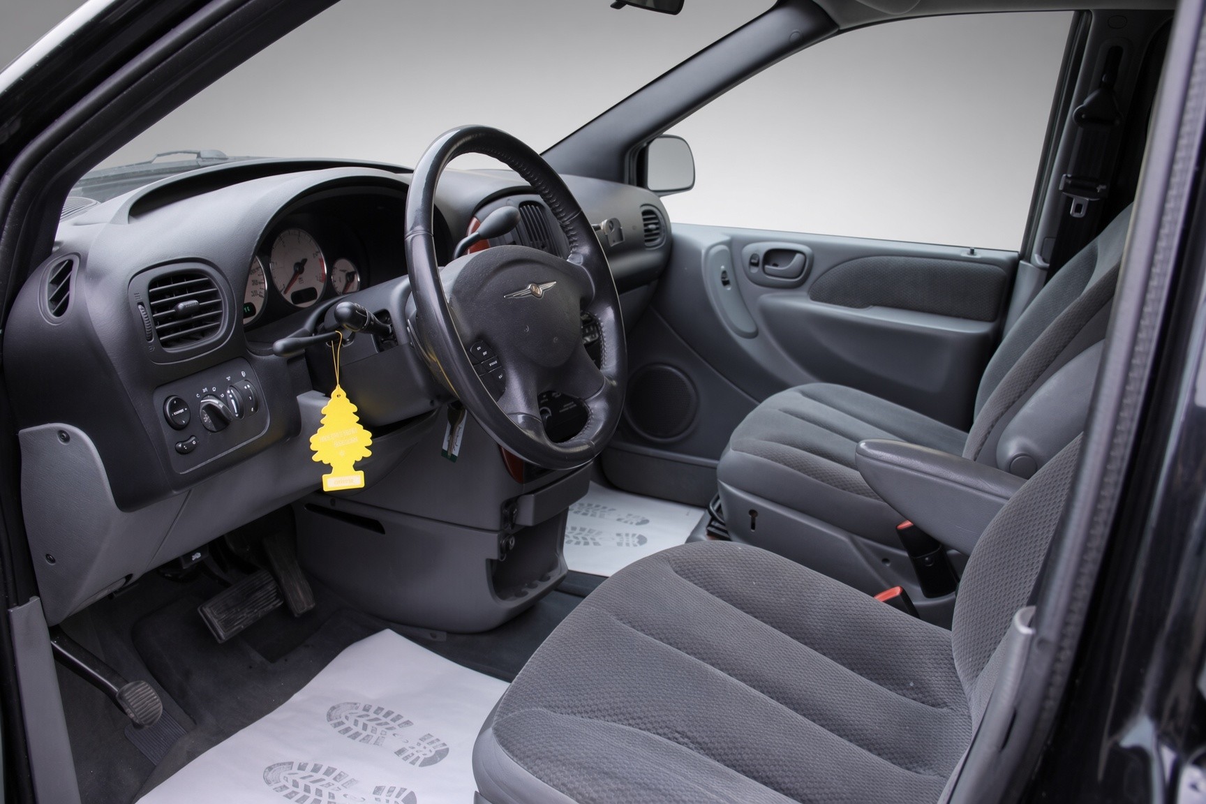 CHRYSLER Grand Voy. 2.8 CRD LX Automatic-image-7