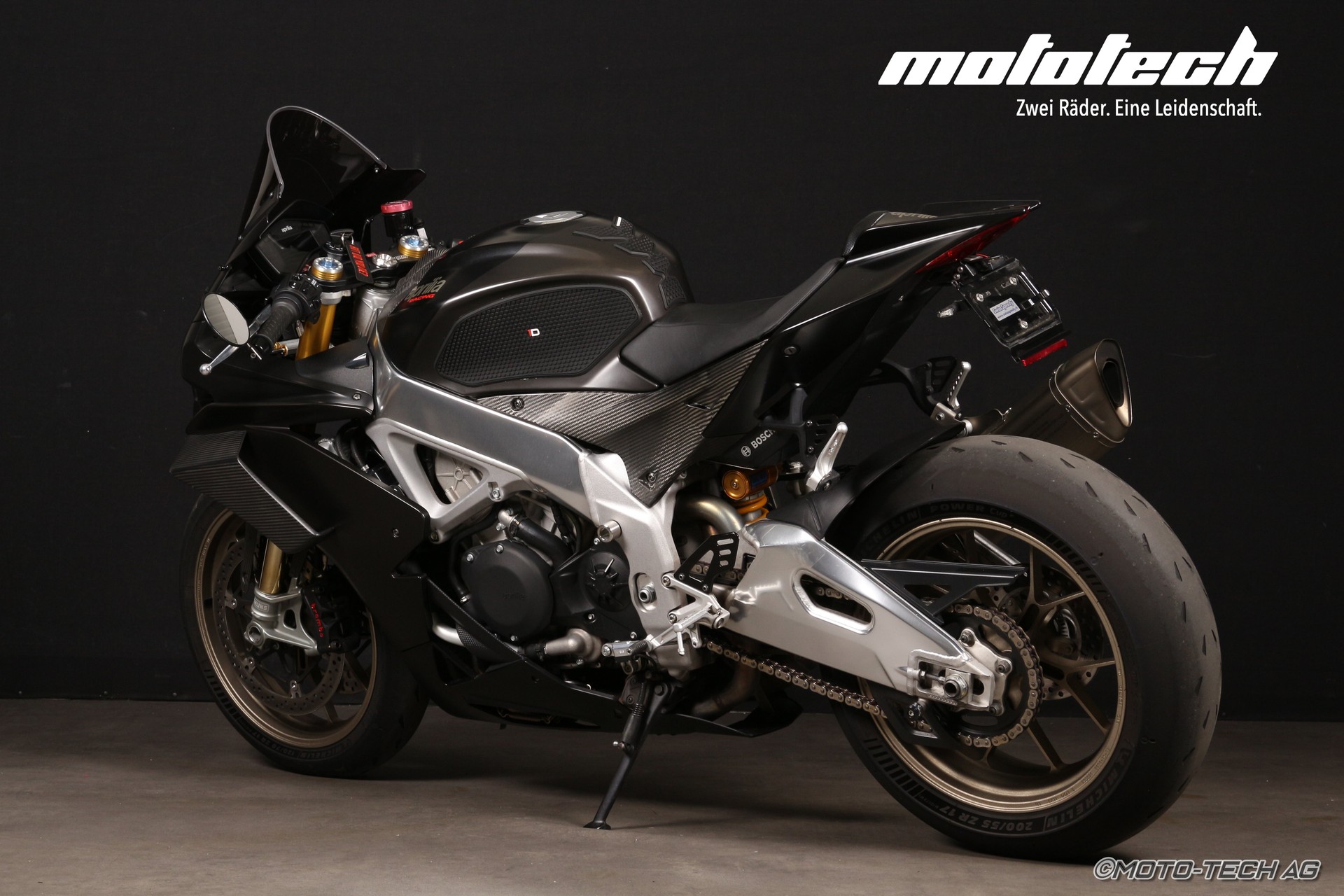 APRILIA RSV4 1100 Factory-image-2