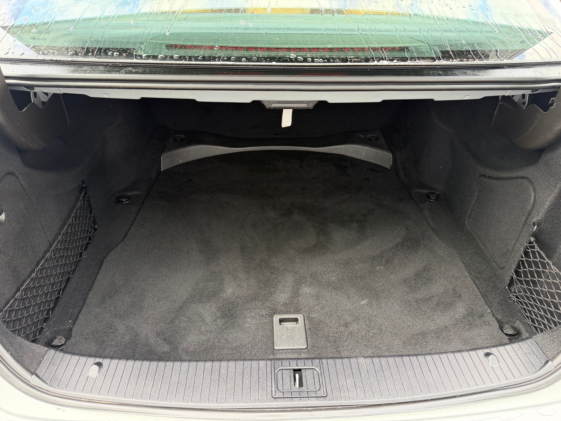 MERCEDES-BENZ E 350 CGI BlueEfficiency Avantgarde 7G-Tronic-image-12