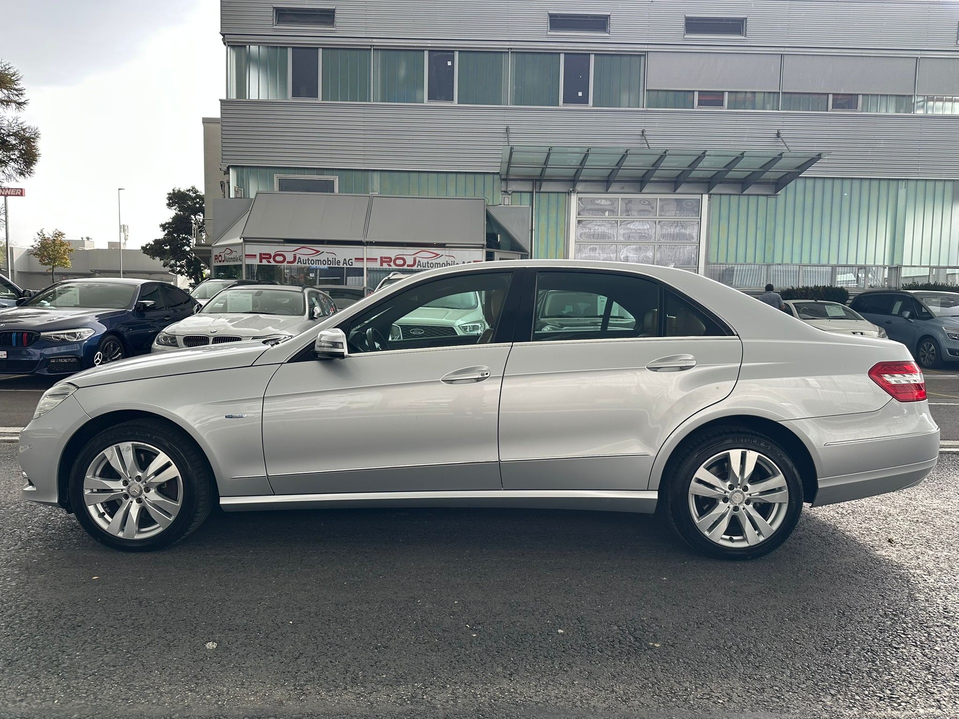 MERCEDES-BENZ E 350 CGI BlueEfficiency Avantgarde 7G-Tronic