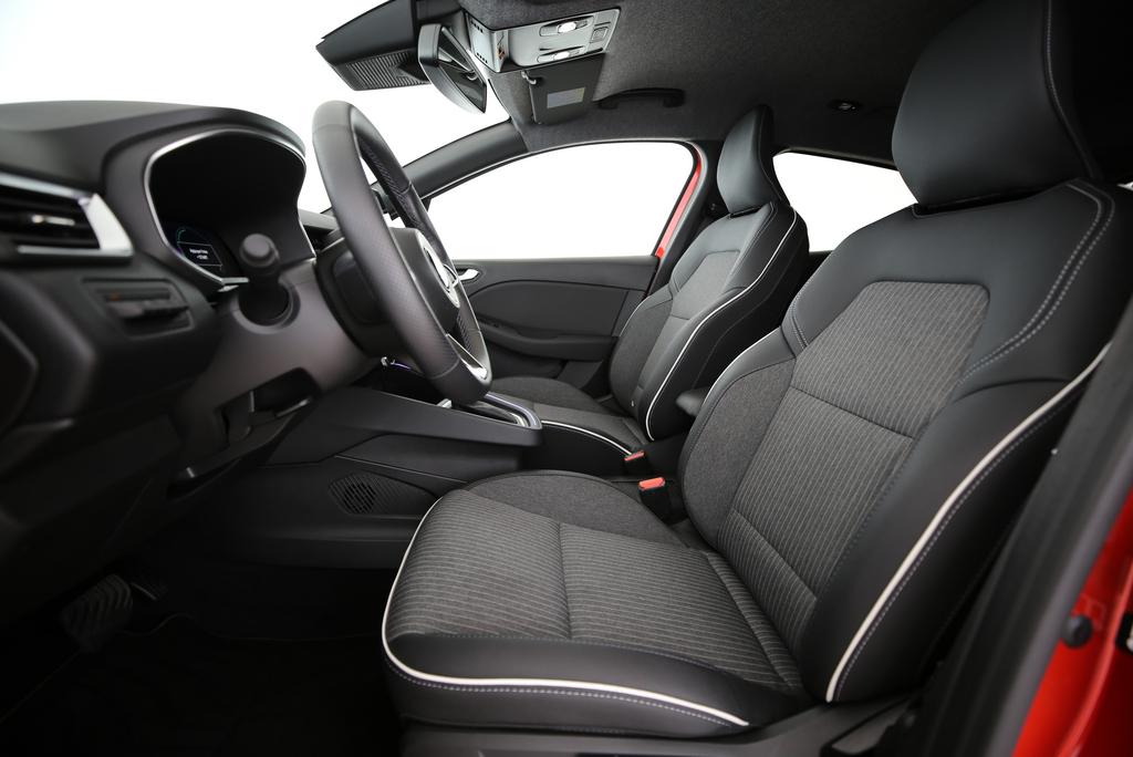 MITSUBISHI Colt 1.6 HEV Instyle-showroom-element-2