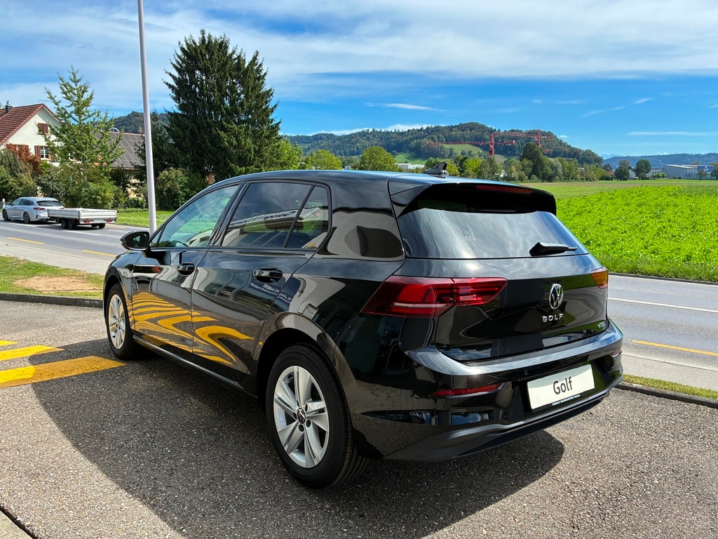 VW Golf 1.5 e TSI mHEV Value DSG-image-5