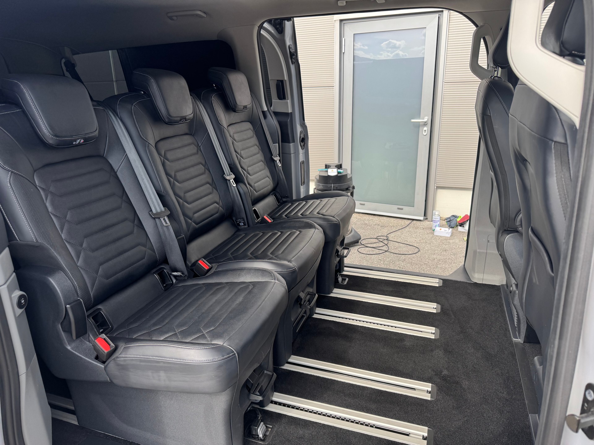 FORD Tourneo Custom 320 L2H1 Titanium Automat-image-10