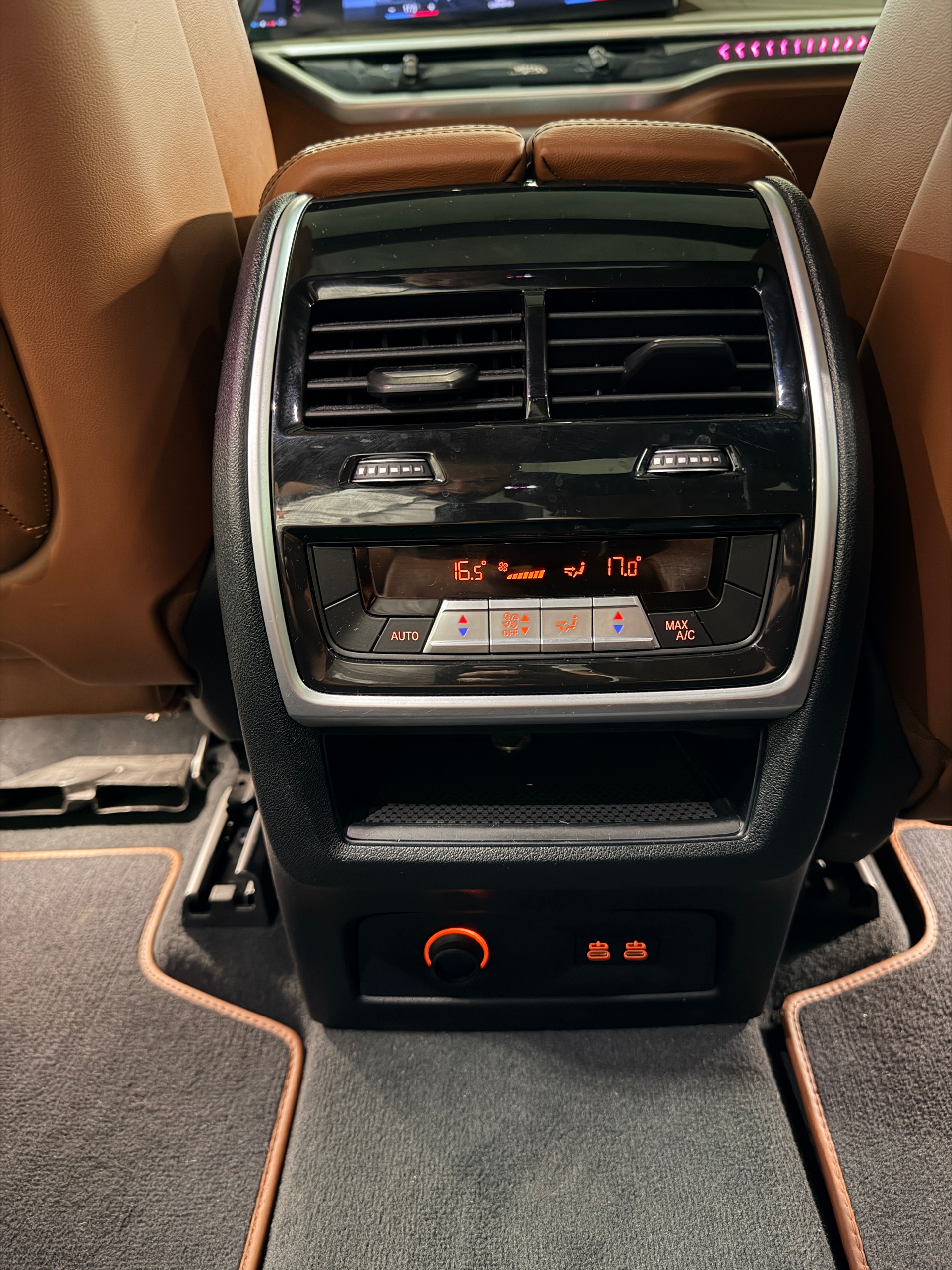 BMW X7 xDrive 48V 40d M Sport Steptronic-image-16