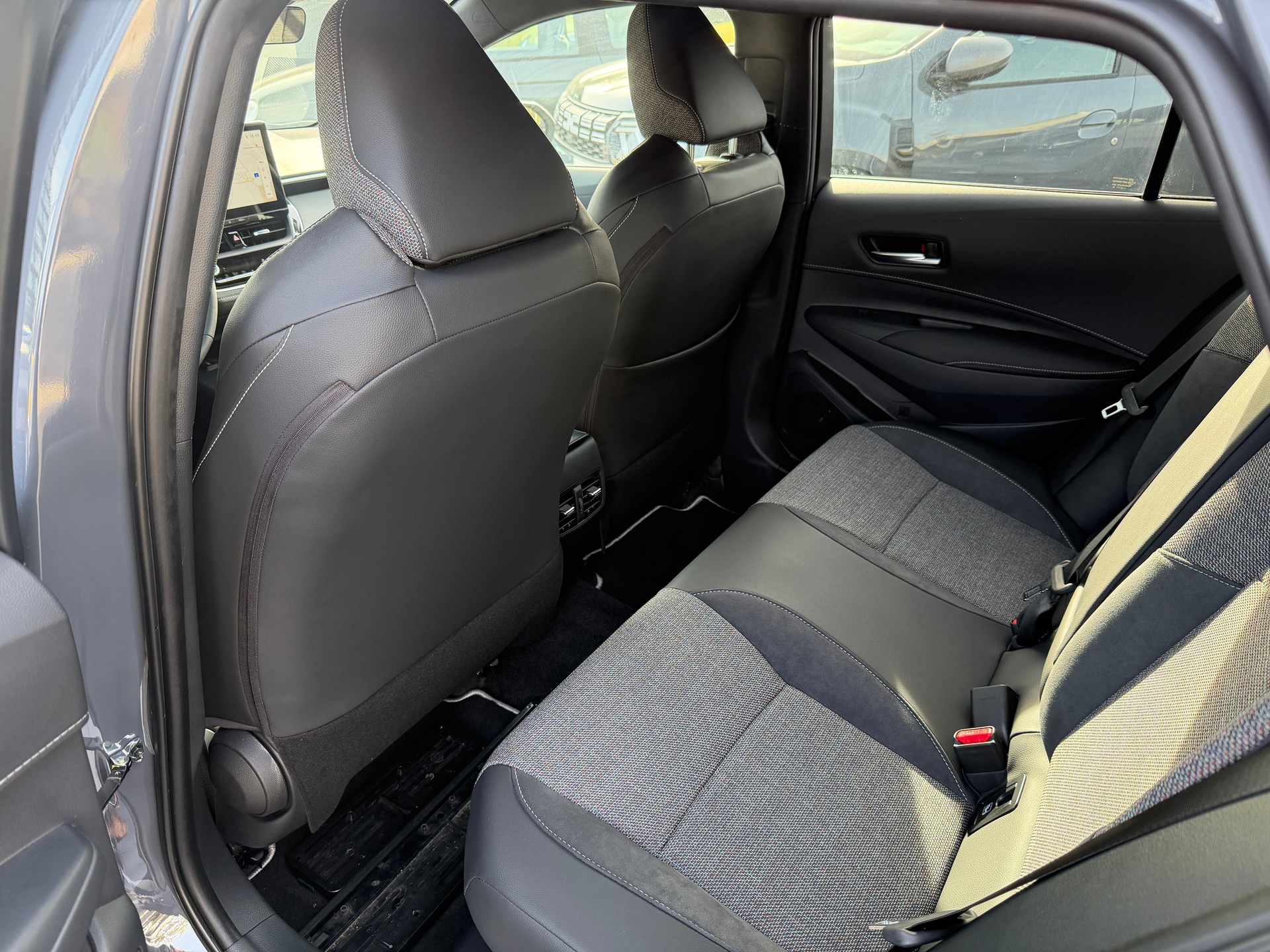 TOYOTA Corolla Touring Sports 1.8 HSD Trend e-CVT-image-23
