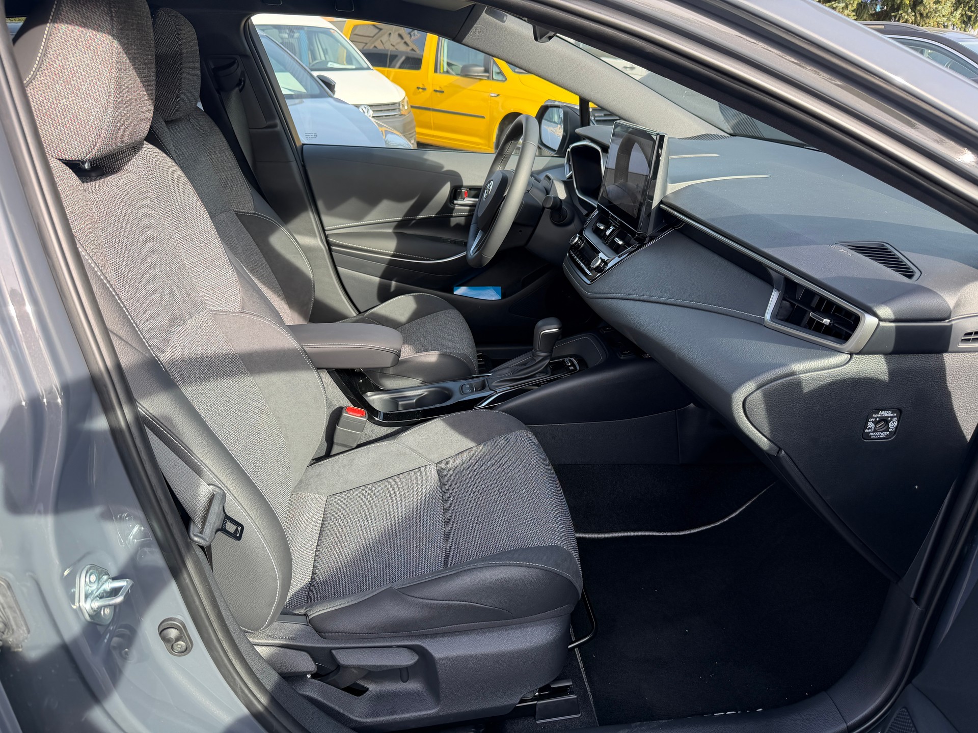TOYOTA Corolla Touring Sports 1.8 HSD Trend e-CVT-image-20