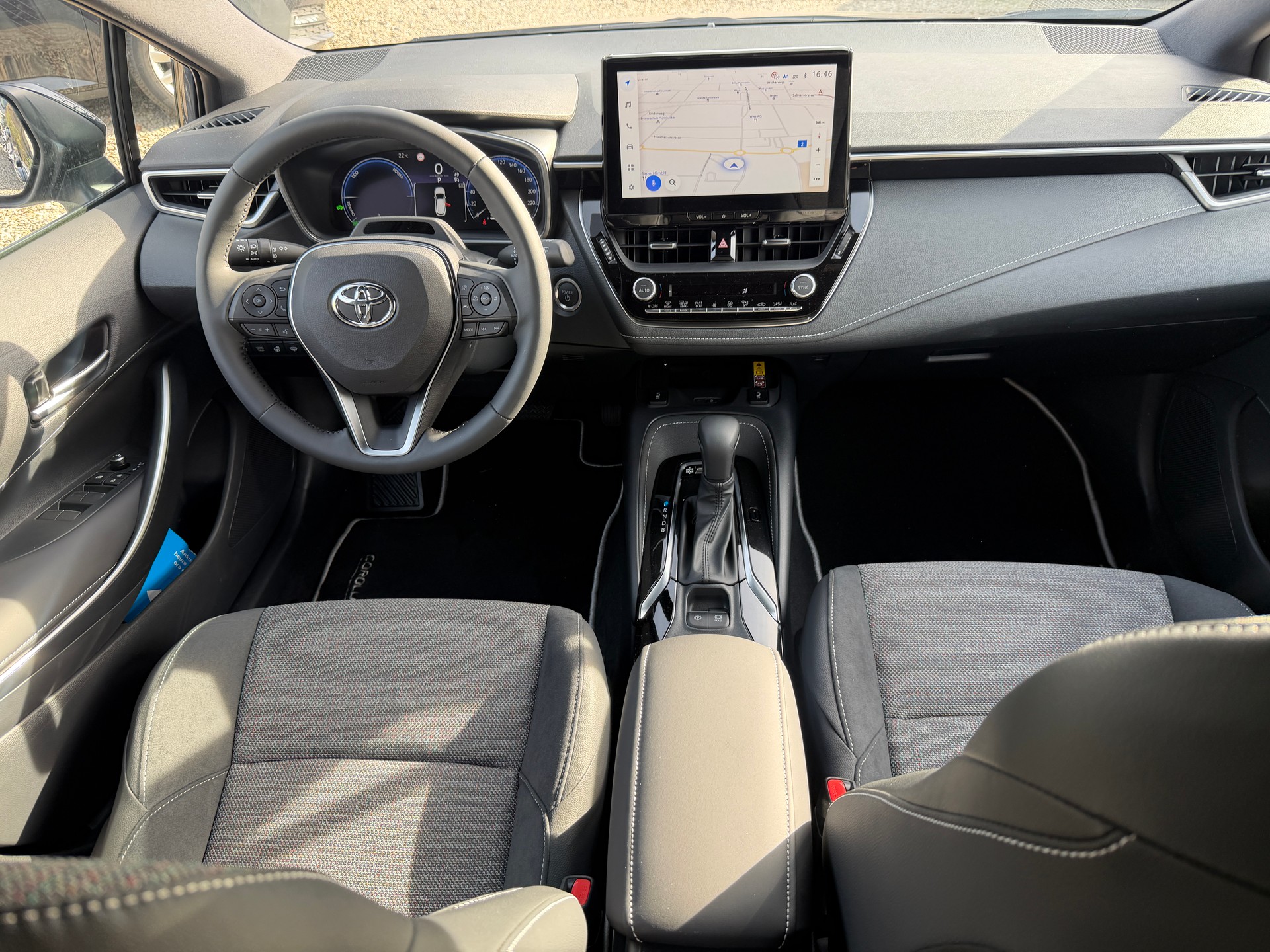 TOYOTA Corolla Touring Sports 1.8 HSD Trend e-CVT-image-14