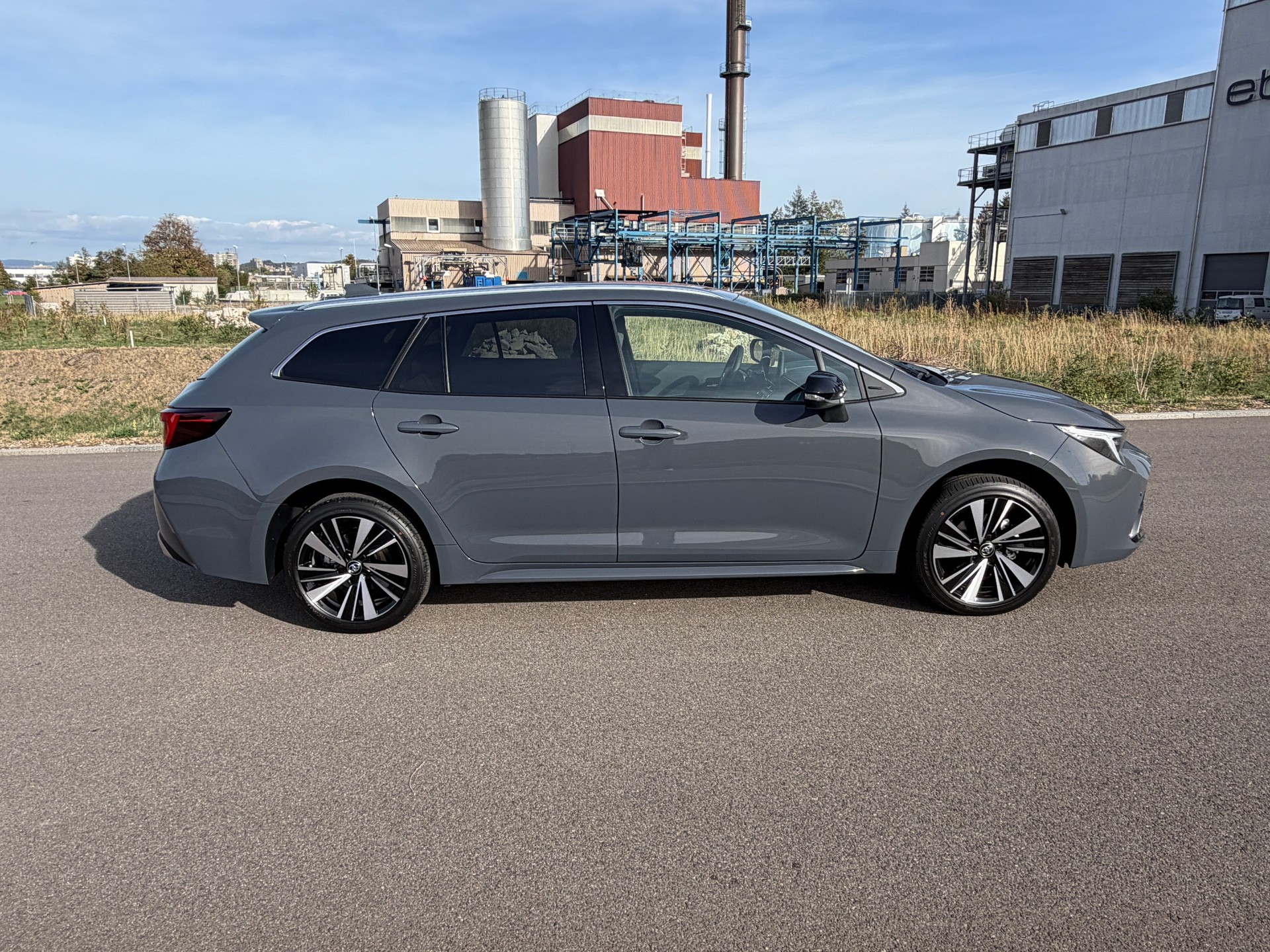 TOYOTA Corolla Touring Sports 1.8 HSD Trend e-CVT-image-6