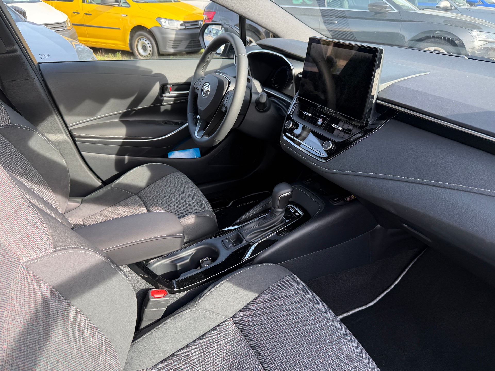 TOYOTA Corolla Touring Sports 1.8 HSD Trend e-CVT-image-19
