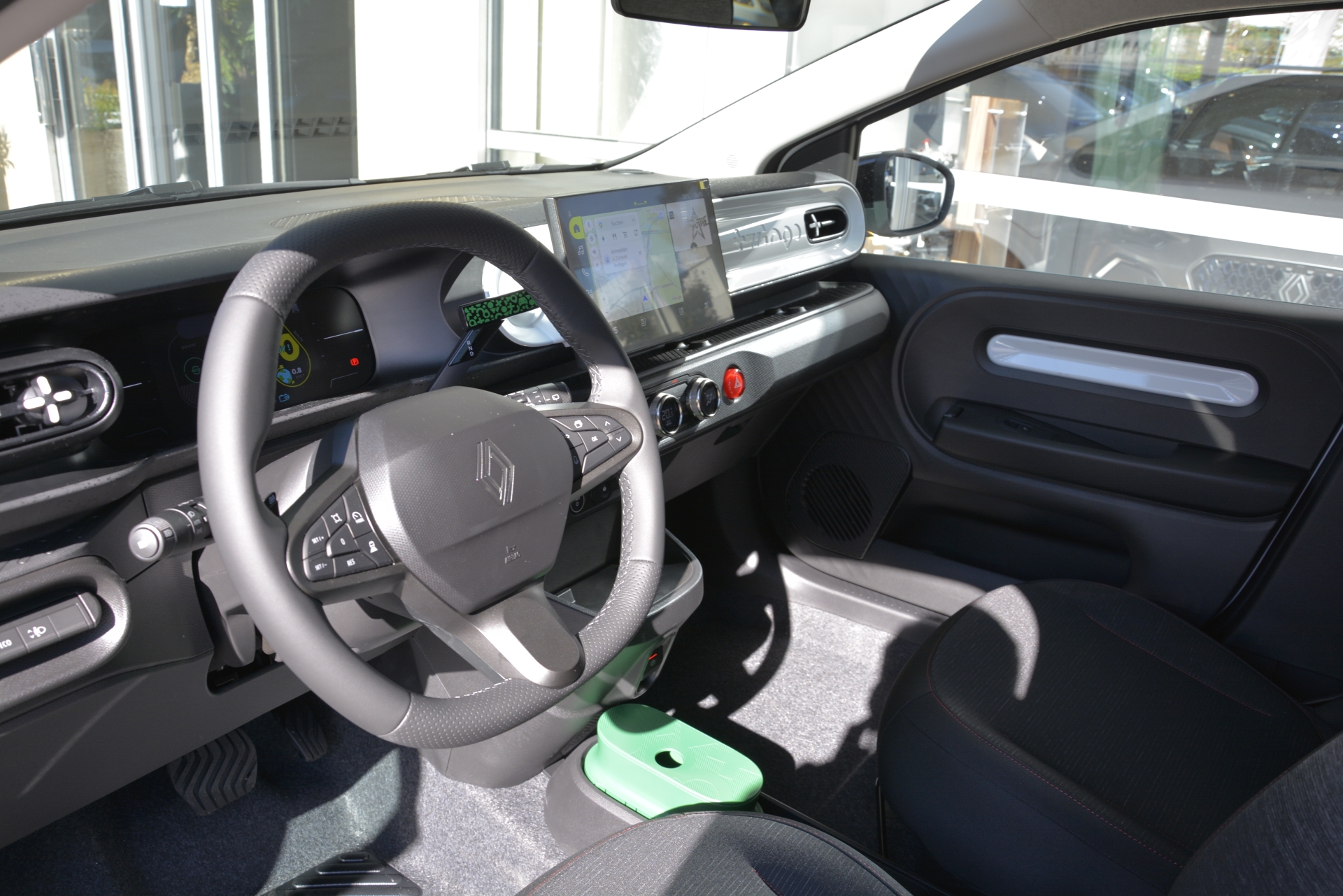 RENAULT TWINGO E-TECH ELECTRIC techno 80PS Urban Range-image-4