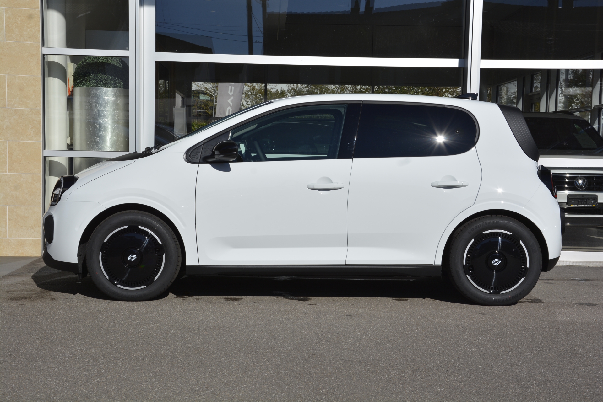 RENAULT TWINGO E-TECH ELECTRIC techno 80PS Urban Range-image-2