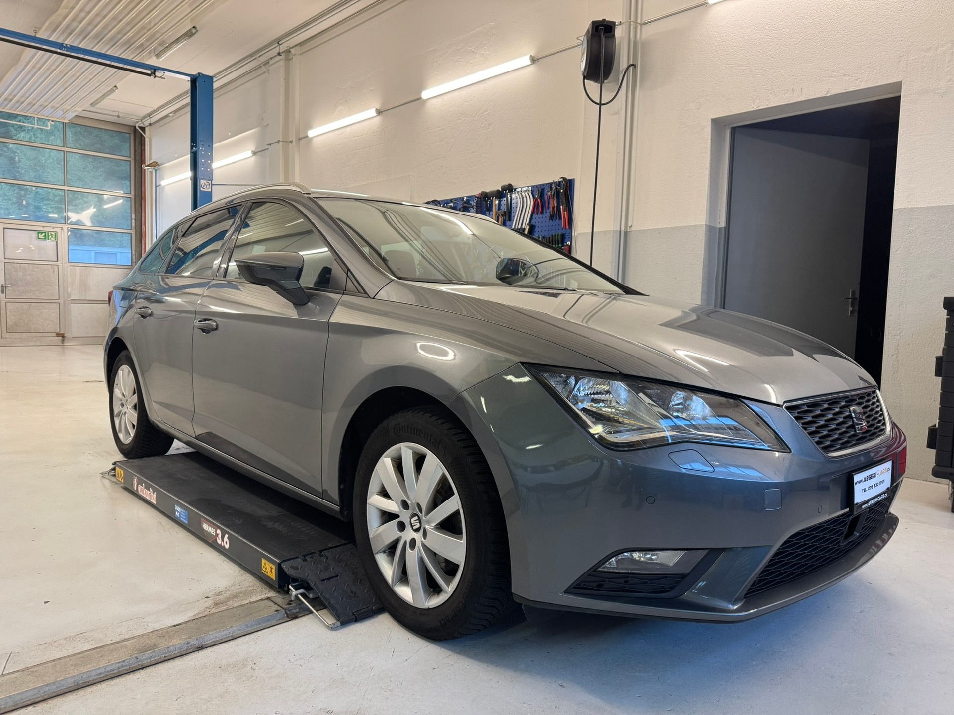 SEAT Leon ST 2.0 TDI Style 4Drive-showroom-element-2