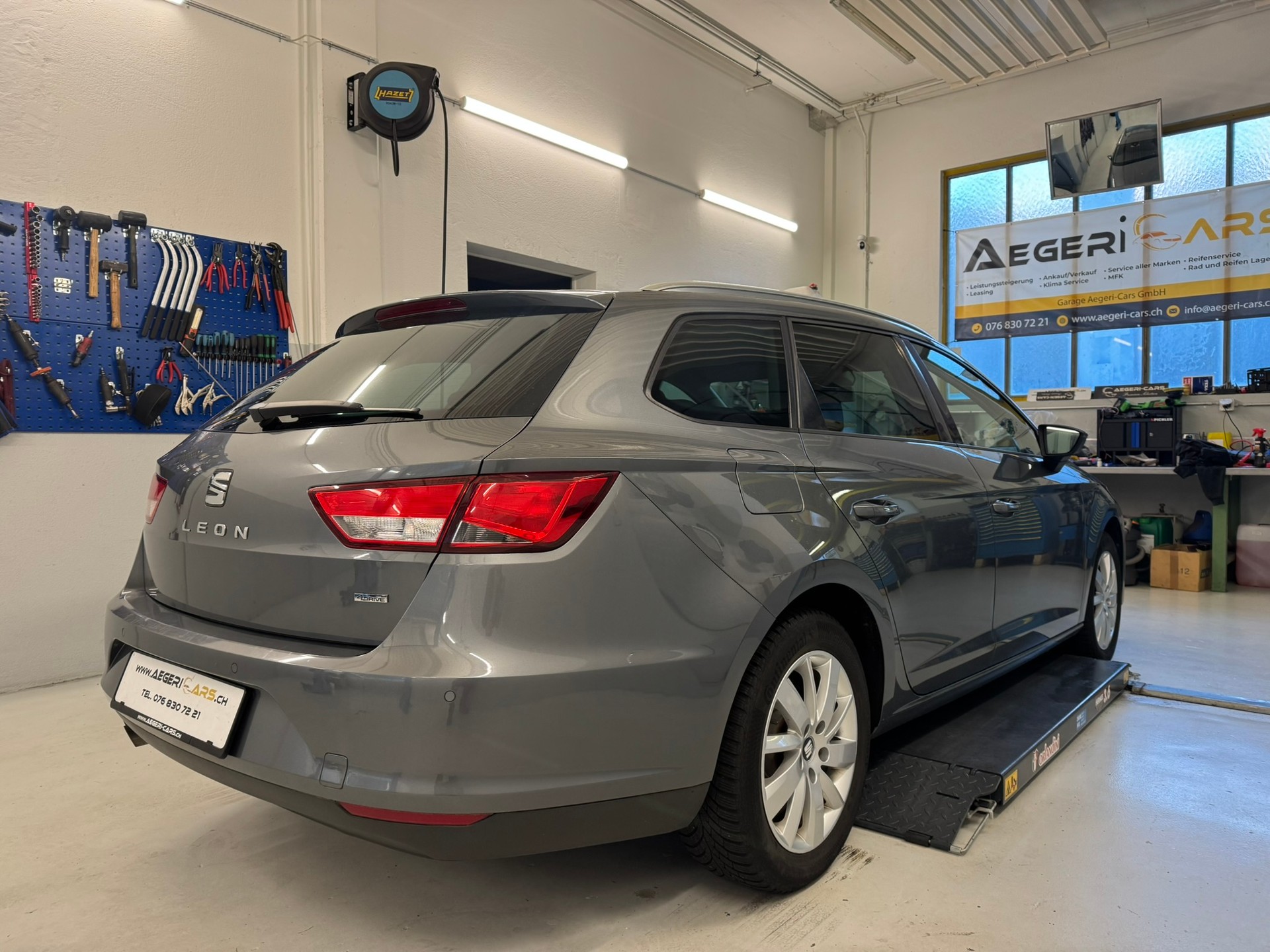 SEAT Leon ST 2.0 TDI Style 4Drive-showroom-element-3
