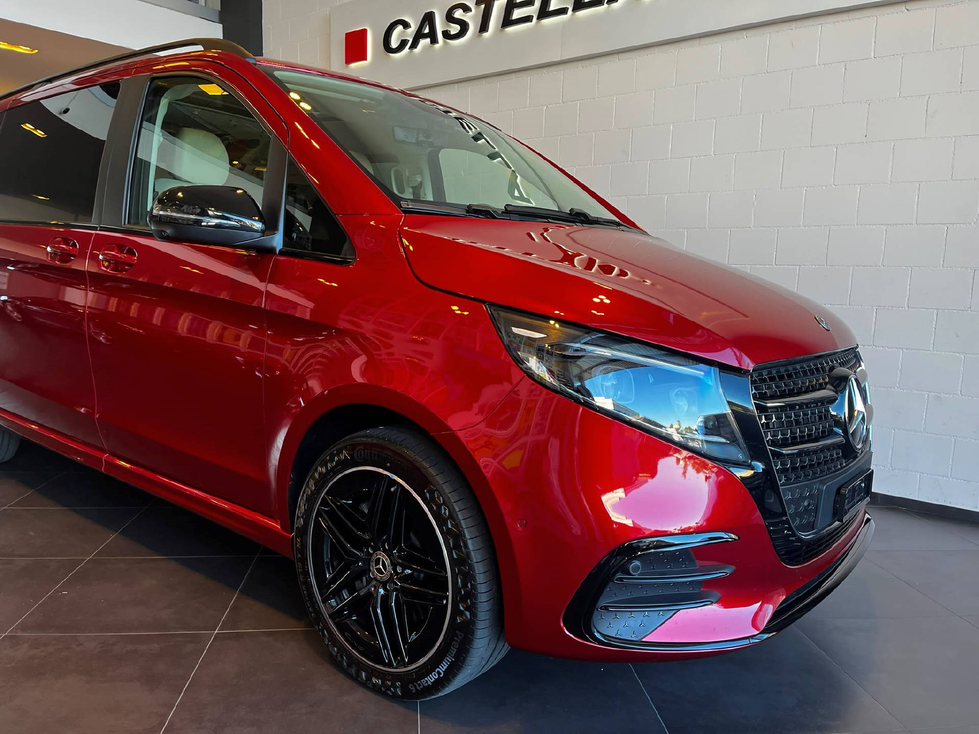 MERCEDES-BENZ V 300 d 4MATIC Exclusive Lang Van-showroom-element-1