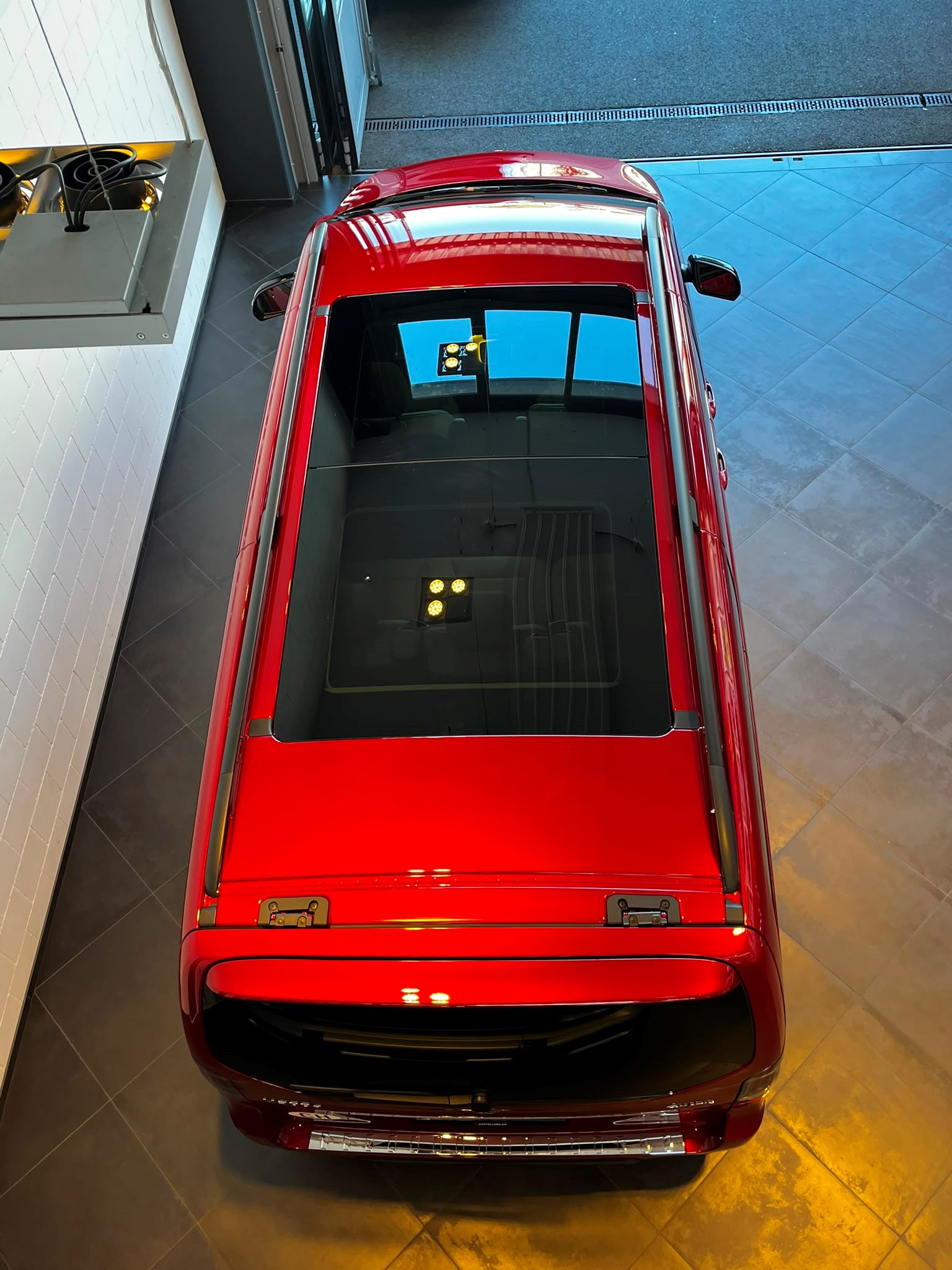 MERCEDES-BENZ V 300 d 4MATIC Exclusive Lang Van-image-9