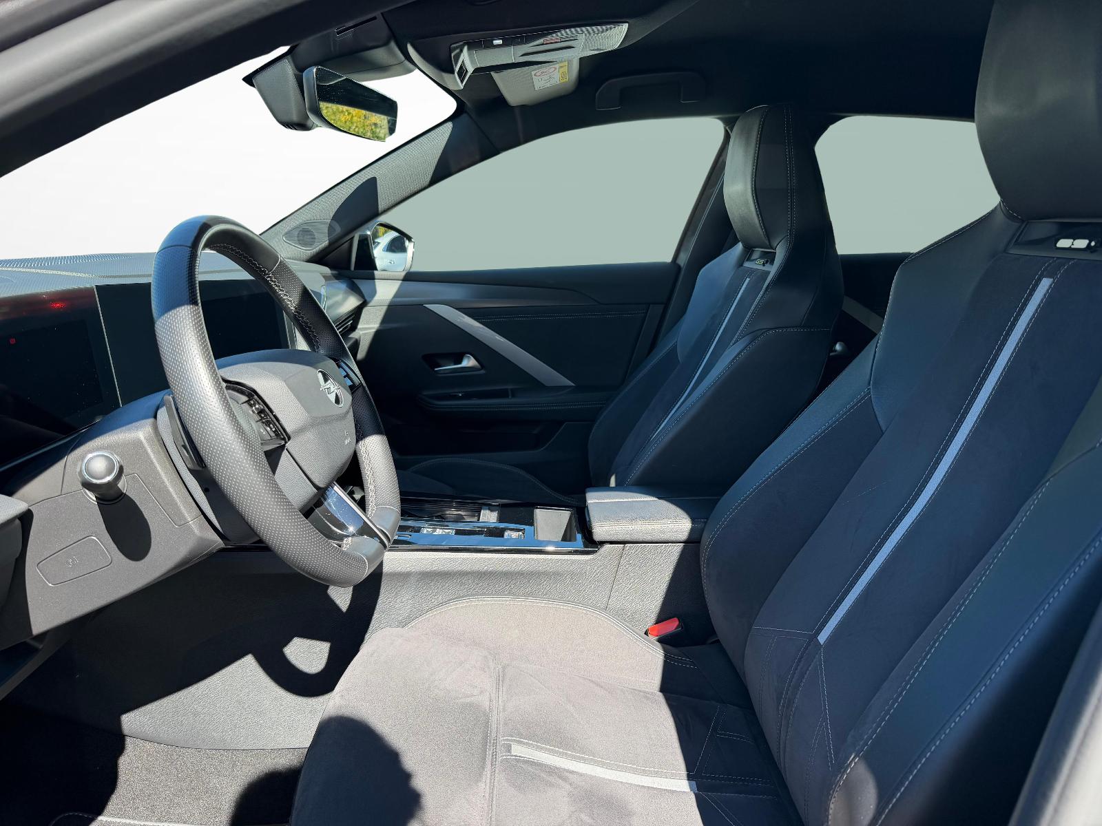 OPEL Astra 1.6 T PHEV 225 GSe-showroom-element-1
