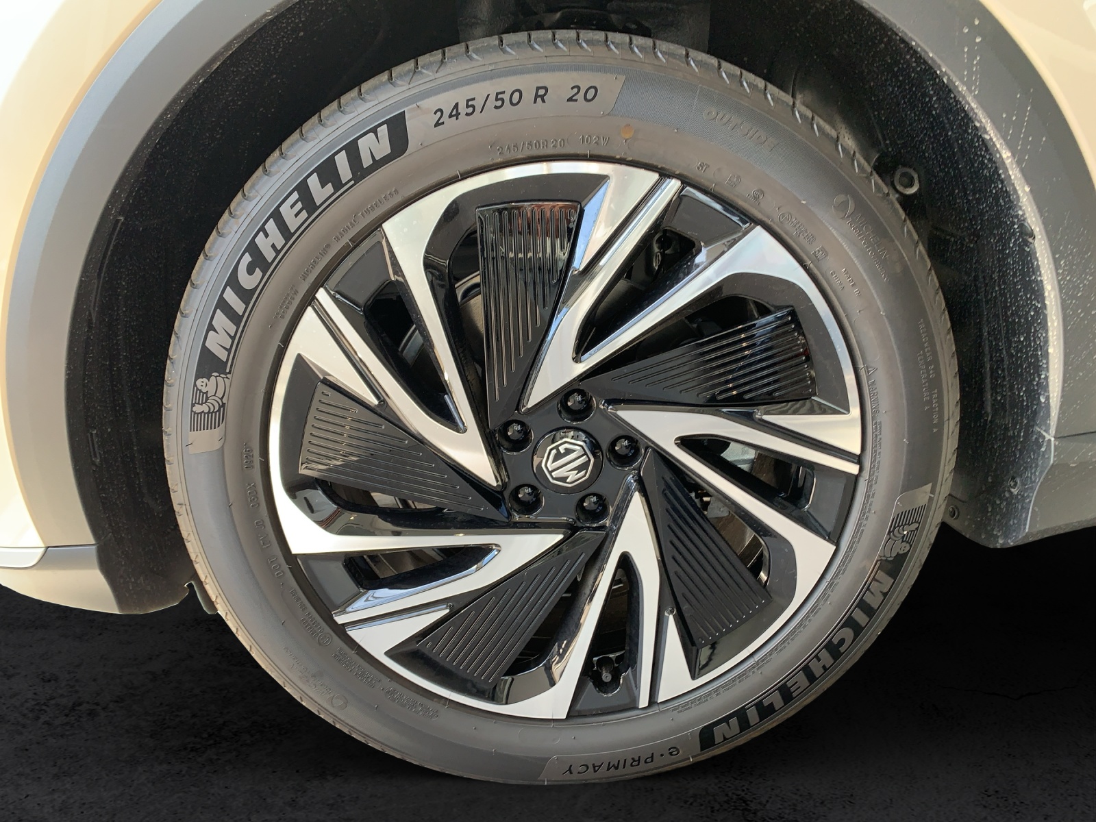 MG S6 EV 77 kWh Luxury 4WD-image-11