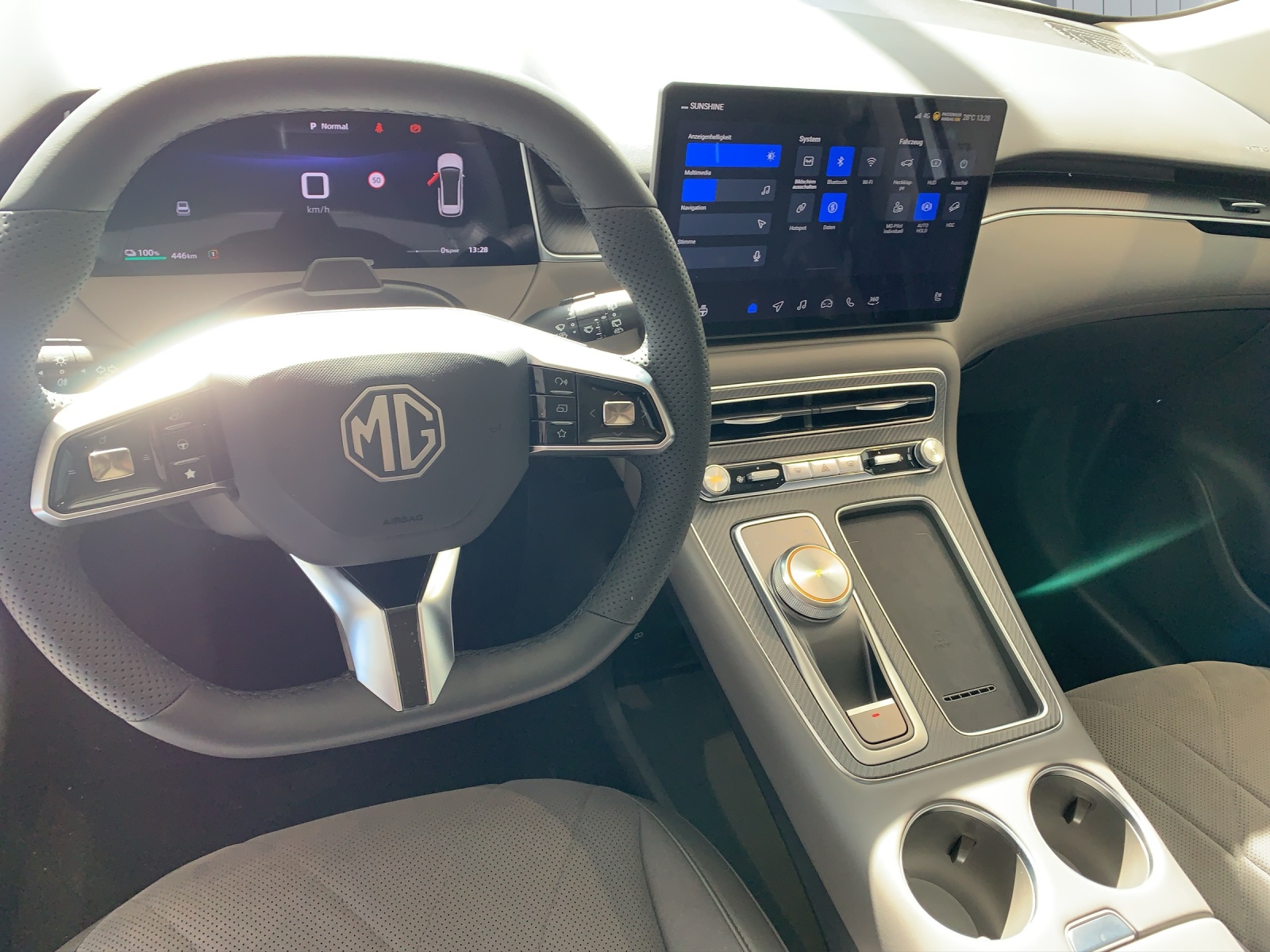 MG S6 EV 77 kWh Luxury 4WD-image-5
