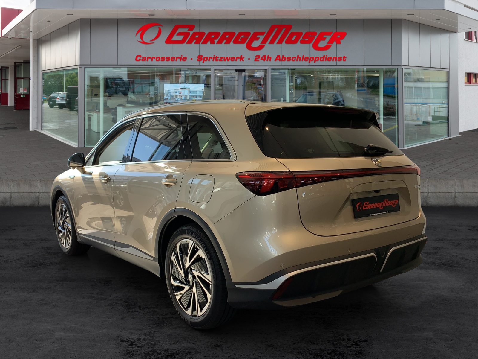 MG S6 EV 77 kWh Luxury 4WD-image-10