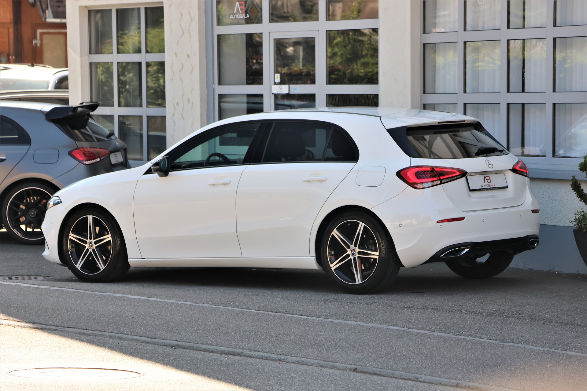 MERCEDES-BENZ A 180 Progressive 7G-DCT (CH)-showroom-element-3